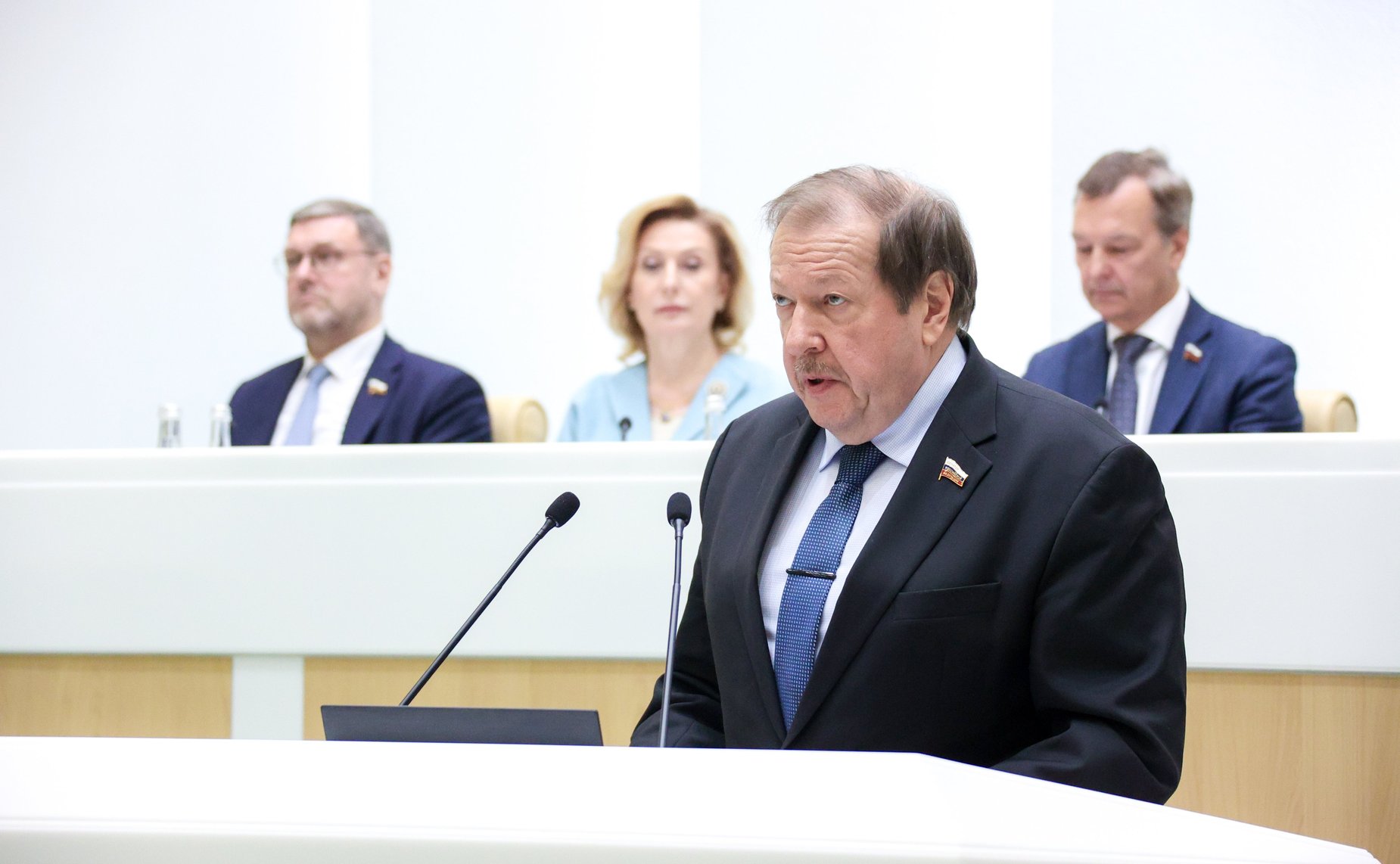 Александр Русаков