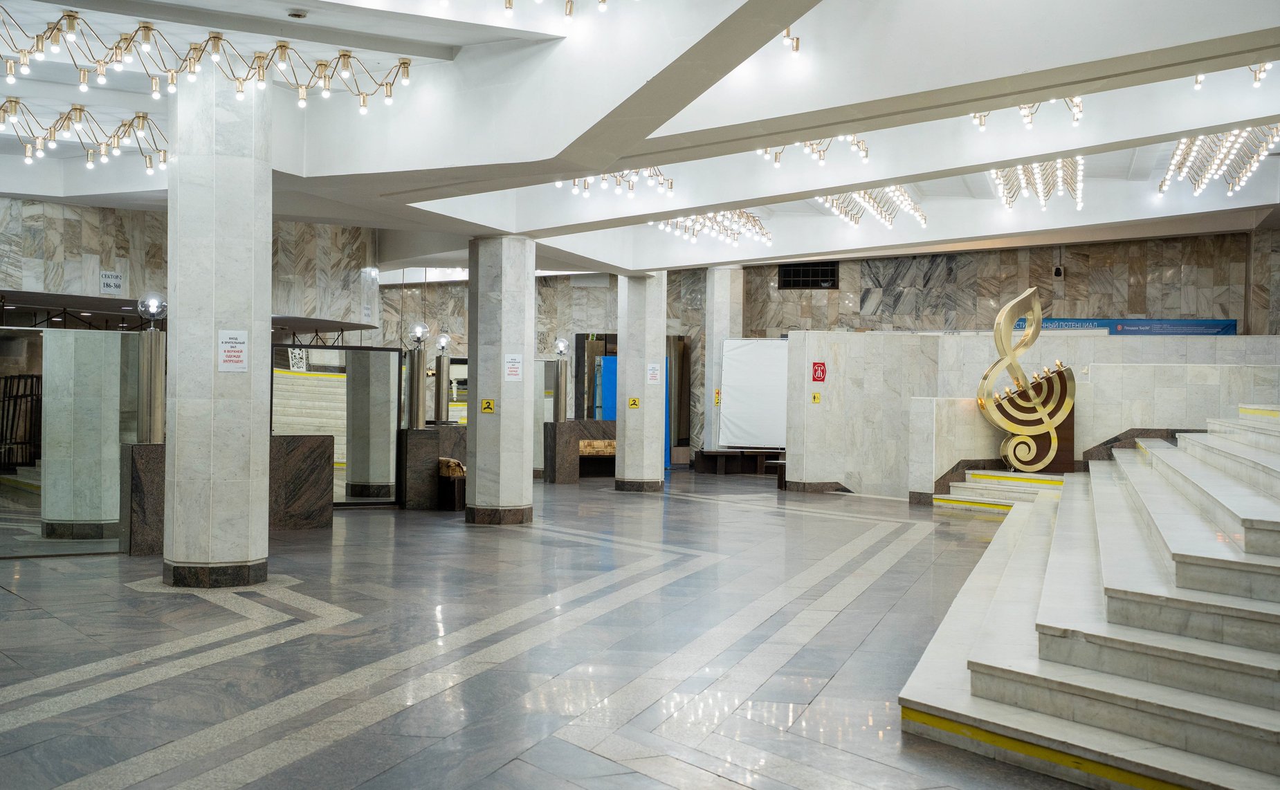 Сенаторы посетили творческо-производственный кластер «Сигнальная» и ознакомились с проектом «ОзаряйЕАО»