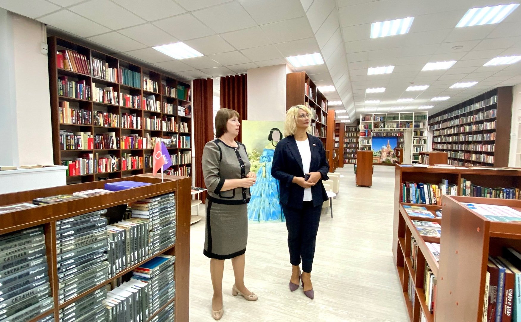 Наталия Косихина приняла участие в благотворительной акции в Ярославле по сбору книг для жителей Донбасса