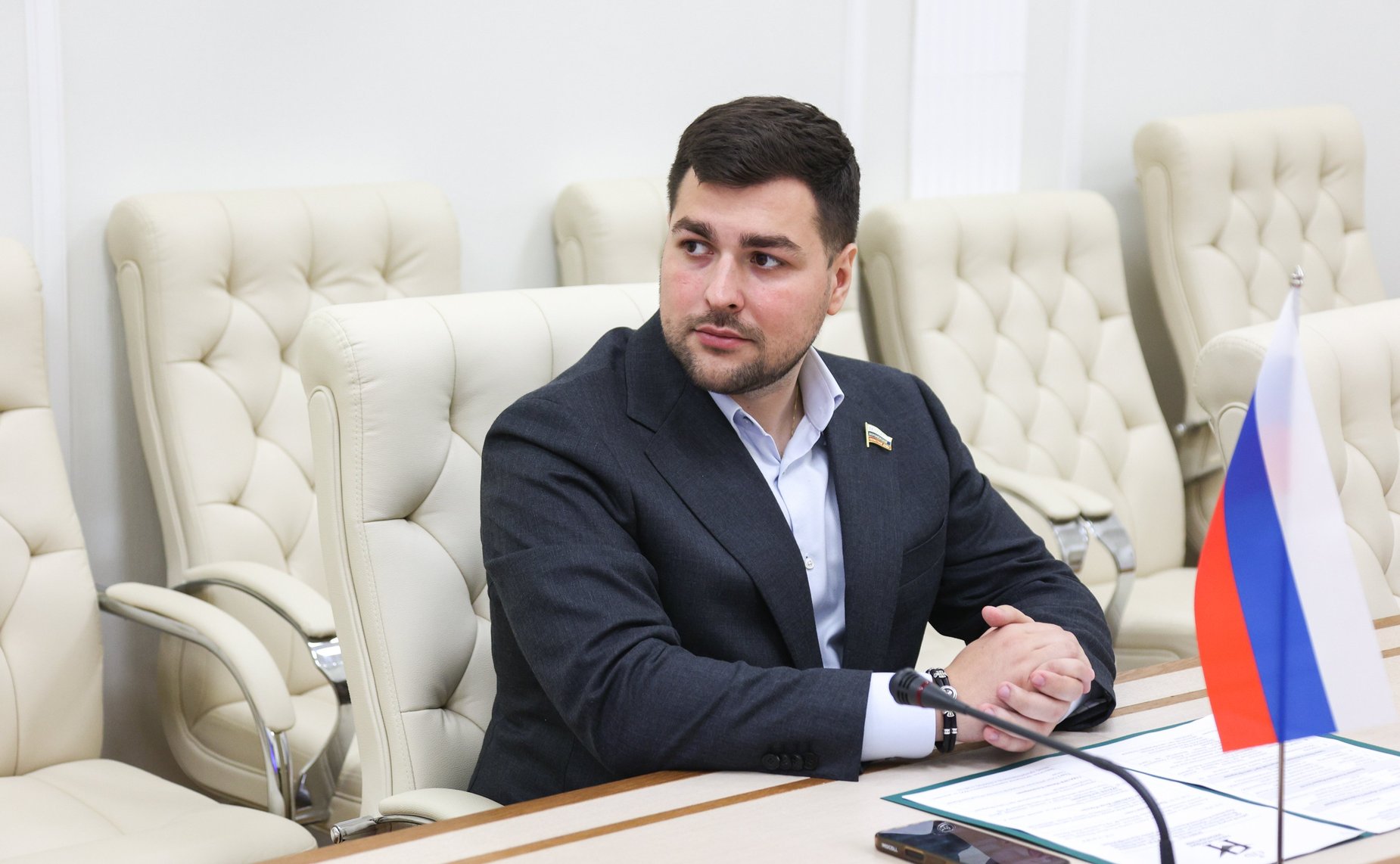 Встреча координатора Палаты молодых законодателей при Совете Федерации Игоря Кастюкевича с Председателем Комитета по внешней политике и межпарламентским связям Парламента Республики Южная Осетия