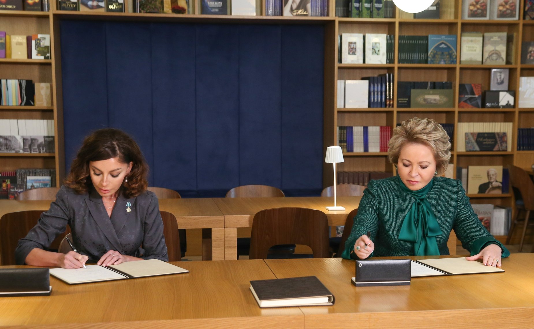 Валентина Матвиенко и Мехрибан Алиева