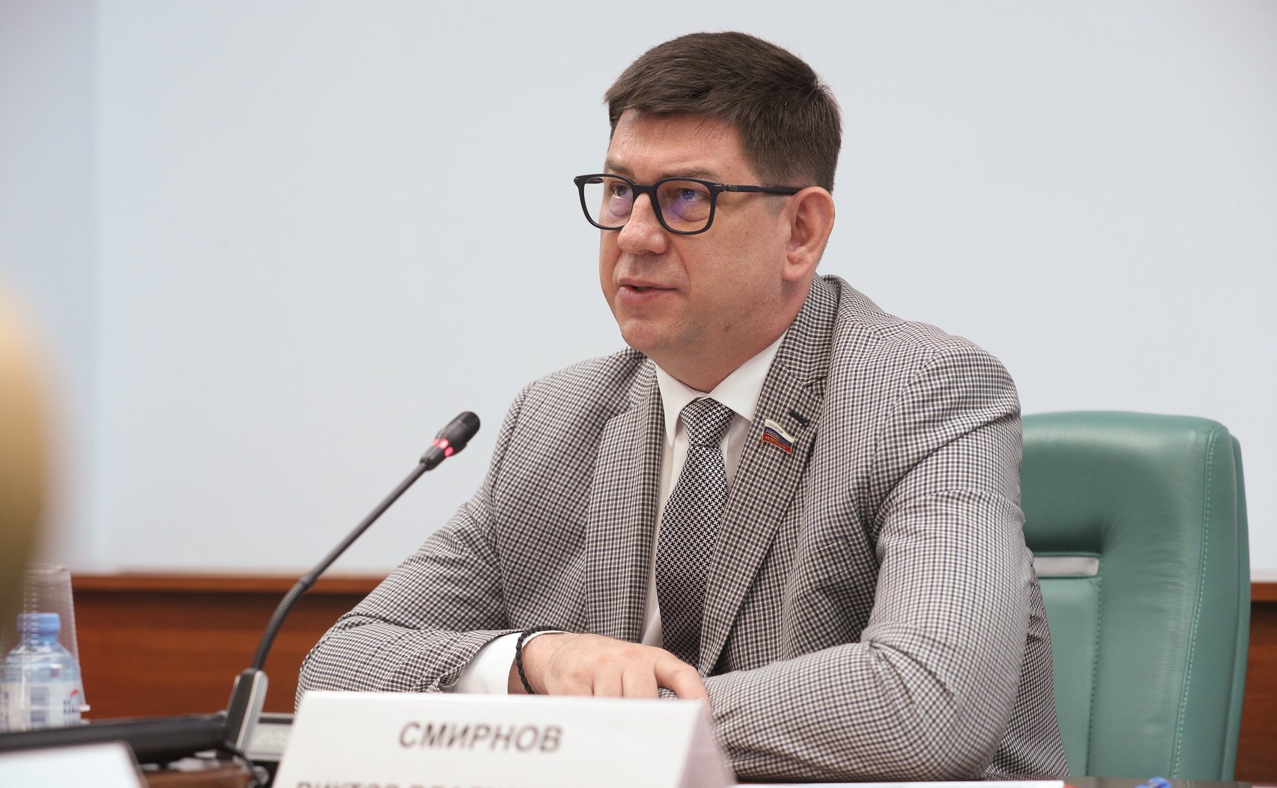 Виктор Смирнов