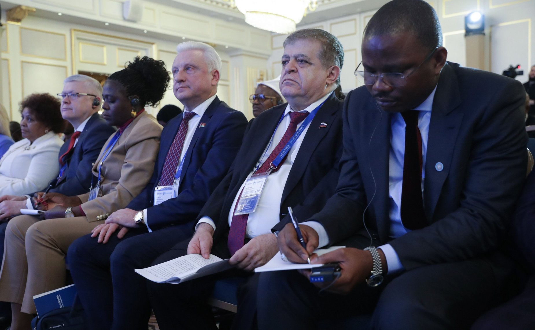 Сенаторы РФ приняли участие в заседании круглого стола «Неделимая безопасность: возможности и вклад парламентов»