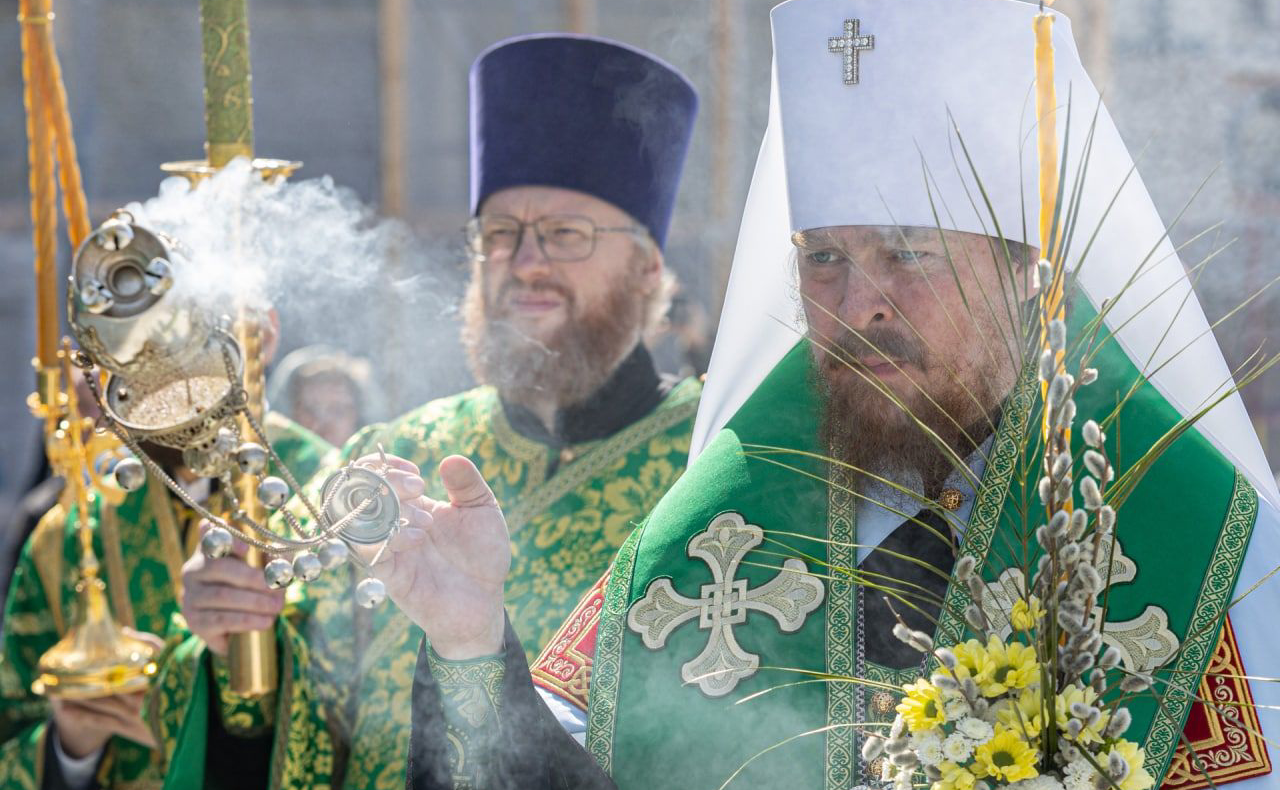 Маргарита Павлова приняла участие в церемонии освящения крестов для центрального купола строящегося Кафедрального собора Рождества Христова в Челябинске