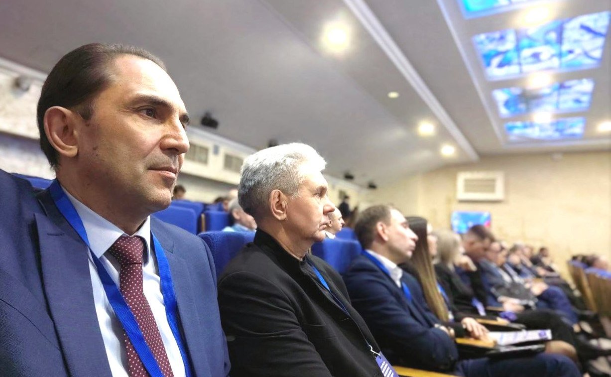 Андрей Хапочкин принял участие в работе форума «Кристалл роста: к русскому экономическому чуду» в Общественной палате Российской Федерации