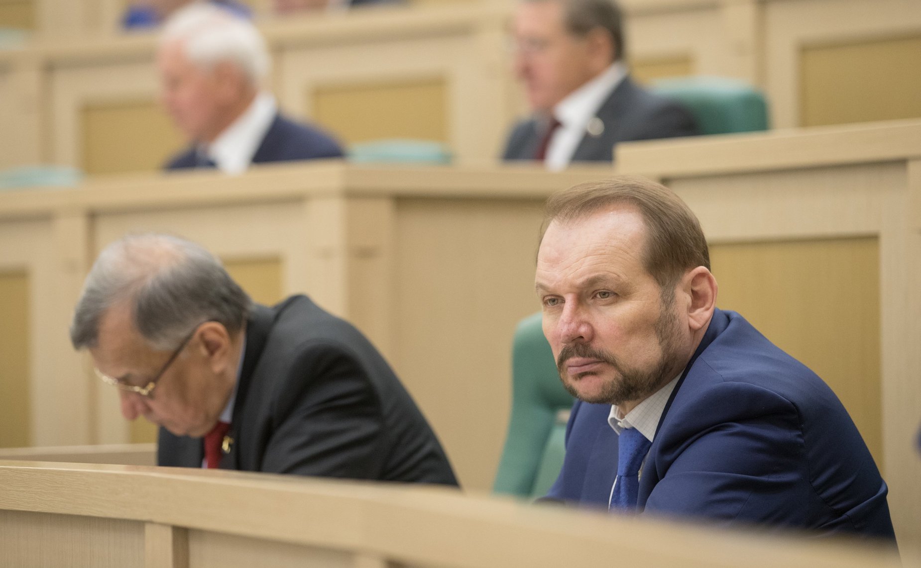 С. Белоусов