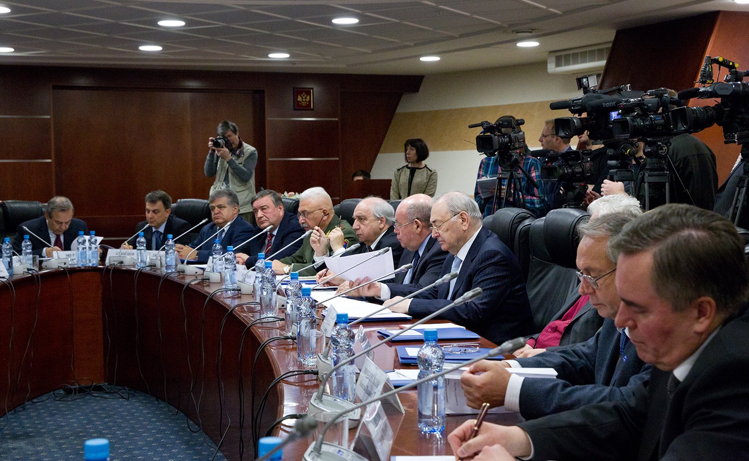 Участники  заседания Интеграционного клуба при Председателе СФ