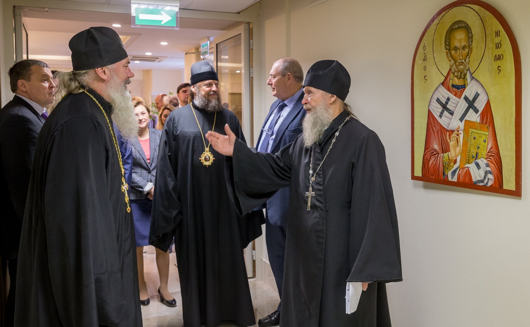 В Совете Федерации открылась выставка, посвященная 60-летию творческой деятельности художника-живописца П. Кочанова