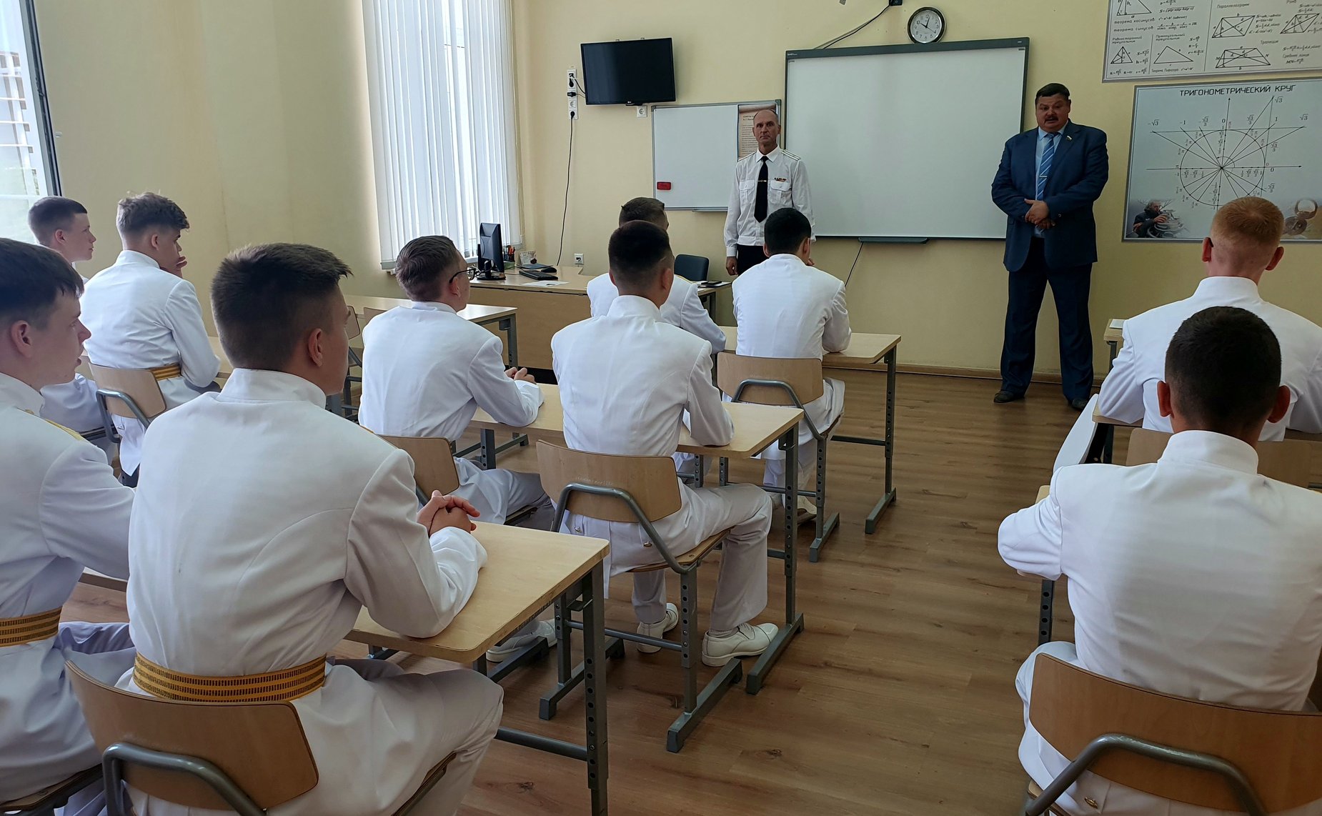 Сергей Колбин поздравил с началом учебного года воспитанников филиала «Нахимовского военно-морского училища» МО РФ