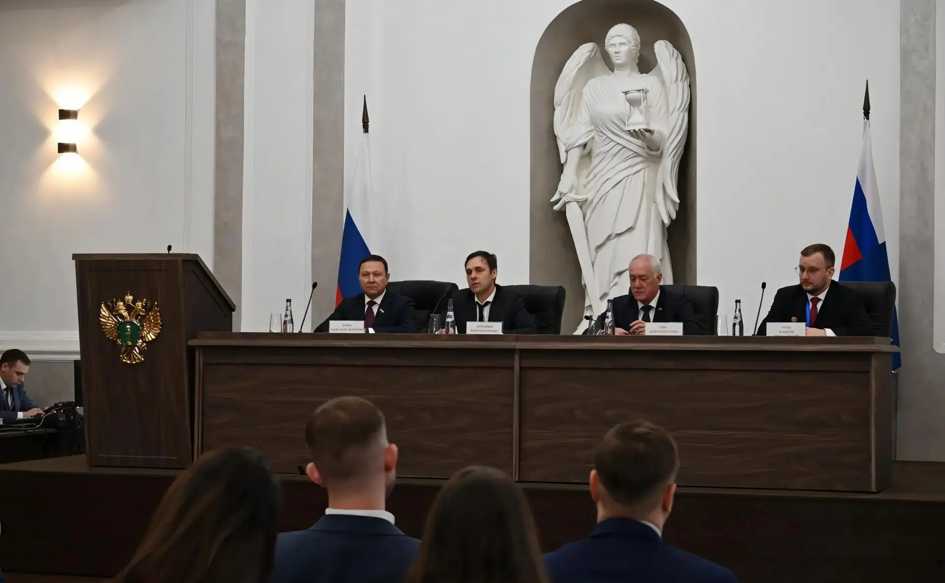 Александр Ролик принял участие в открытии первого Дальневосточного историко-архивного форума