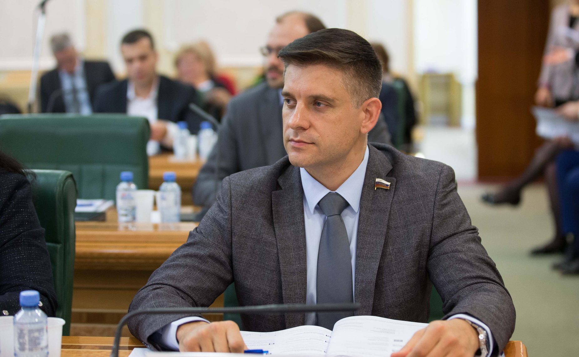 Юрий Архаров