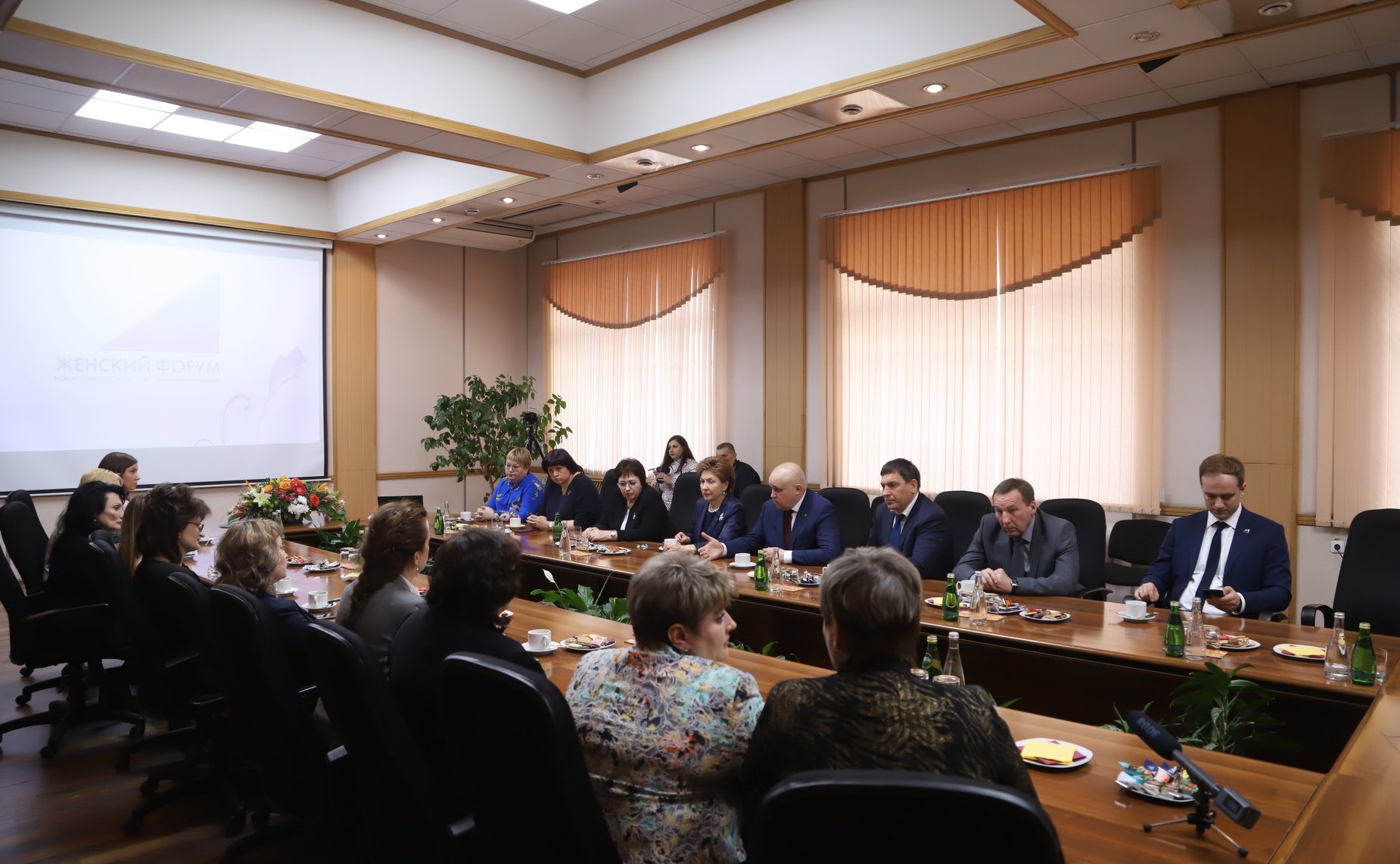 Галина Карелова посетила Объединенный Западно-Сибирский металлургический комбинат