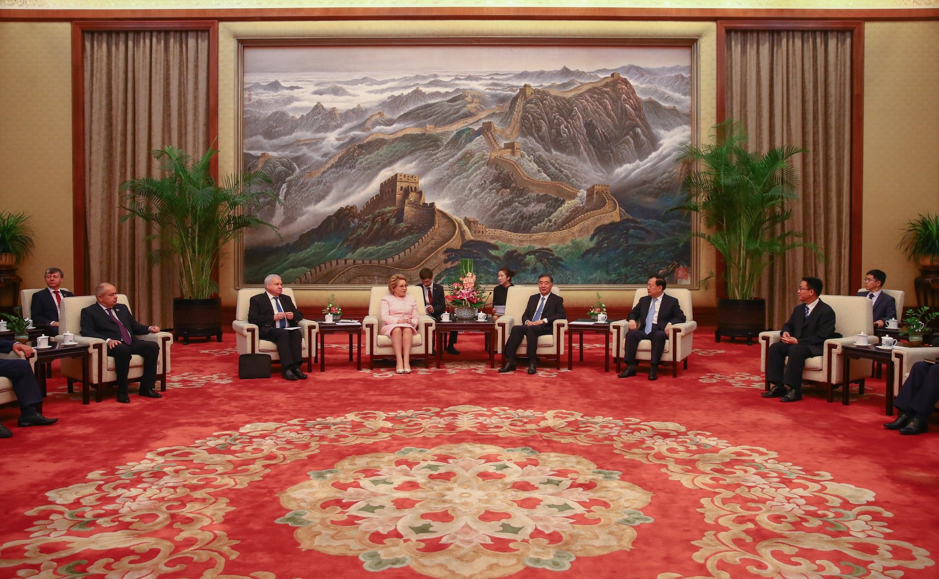 Встреча Валентины Матвиенко с Председателем Всекитайского комитета Народного политического консультативного совета КНР (ВК НПКСК) Ван Яном