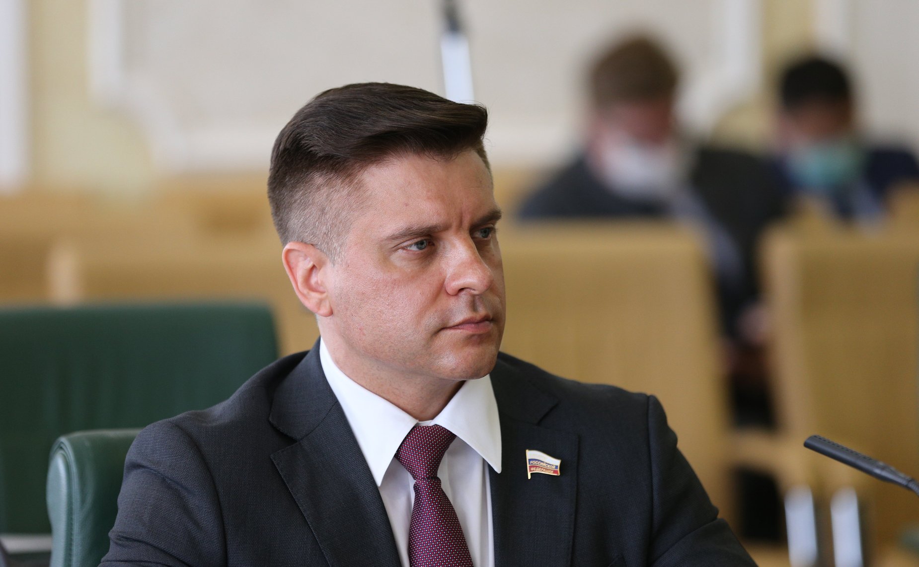 Юрий Архаров