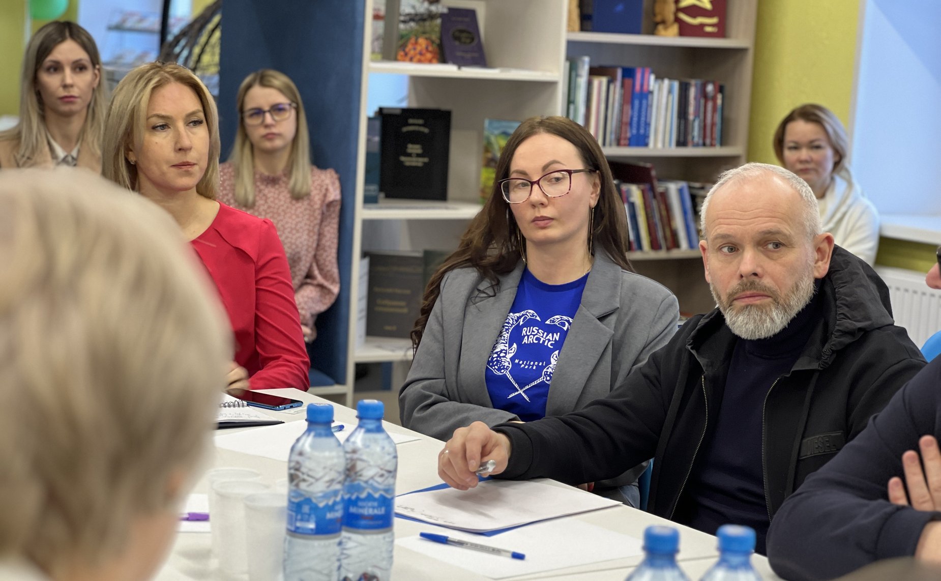 Татьяна Сахарова в рамках работы в регионе провела в населенных пунктах с дислокацией воинских формирований серию встреч с представителями женских советов