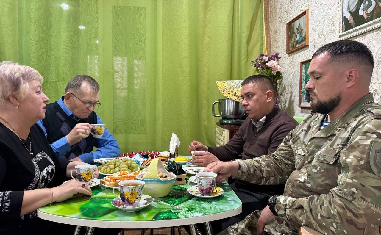 Айрат Гибатдинов поздравил ульяновцев с Днем пожилого человека