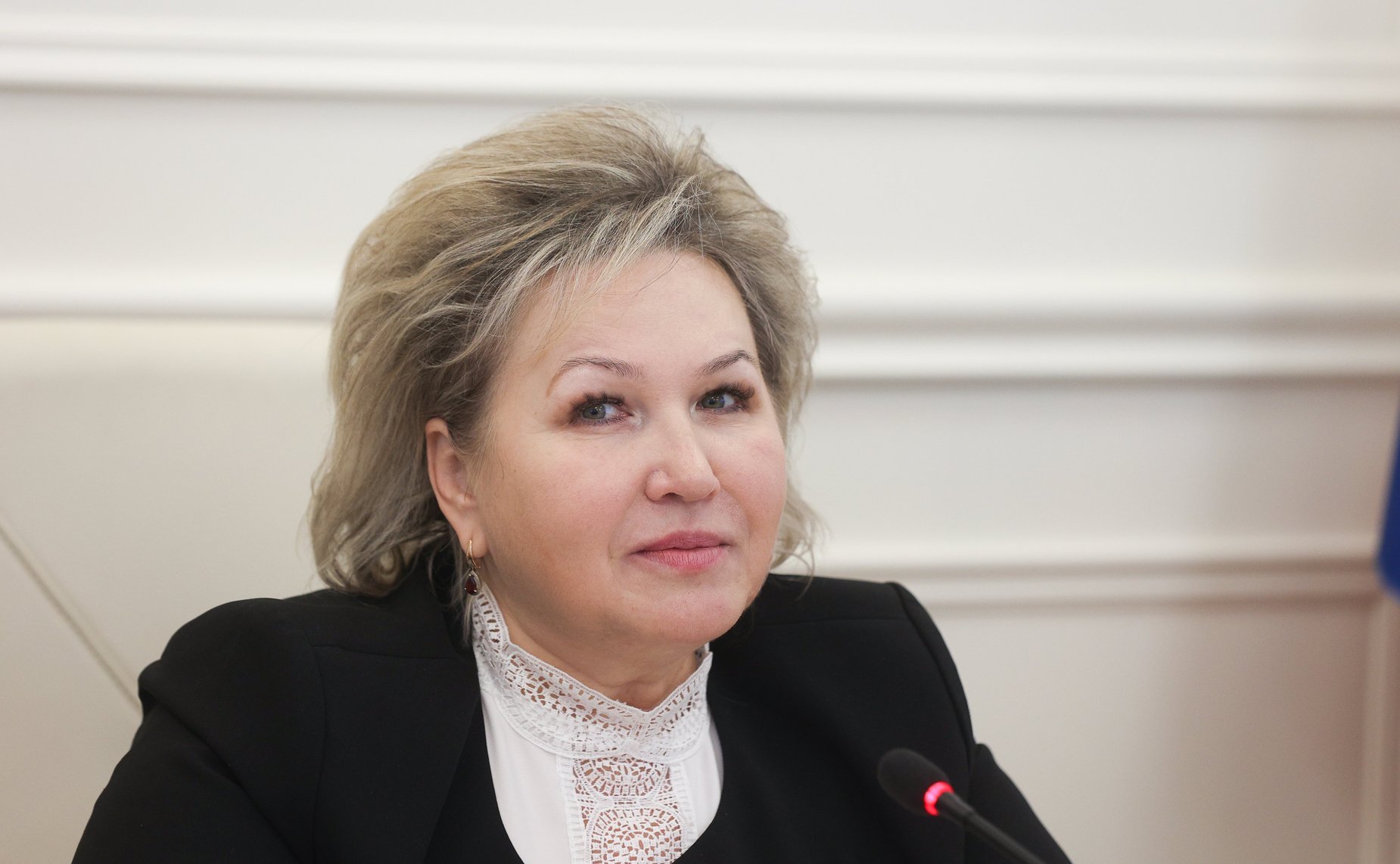 Елена Писарева