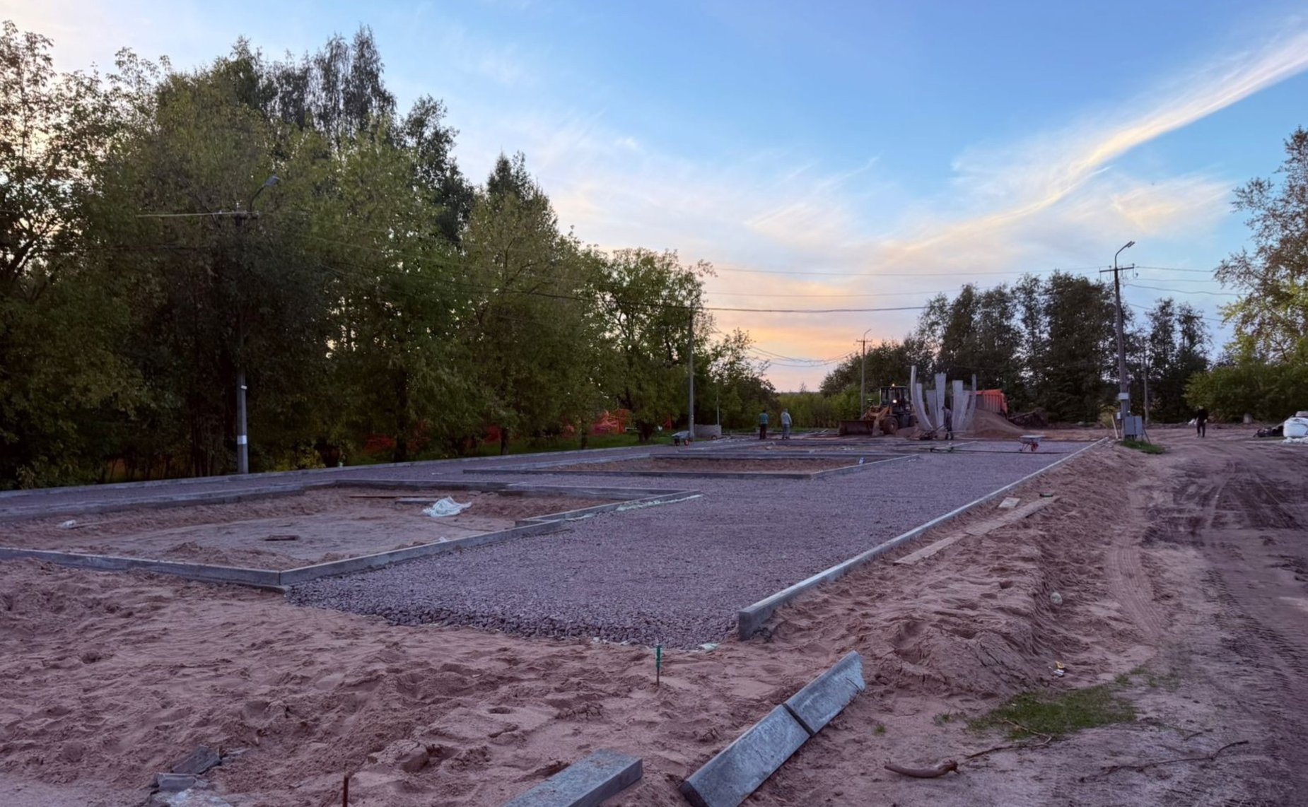 Иван Новиков посетил Коряжму и Каргополь