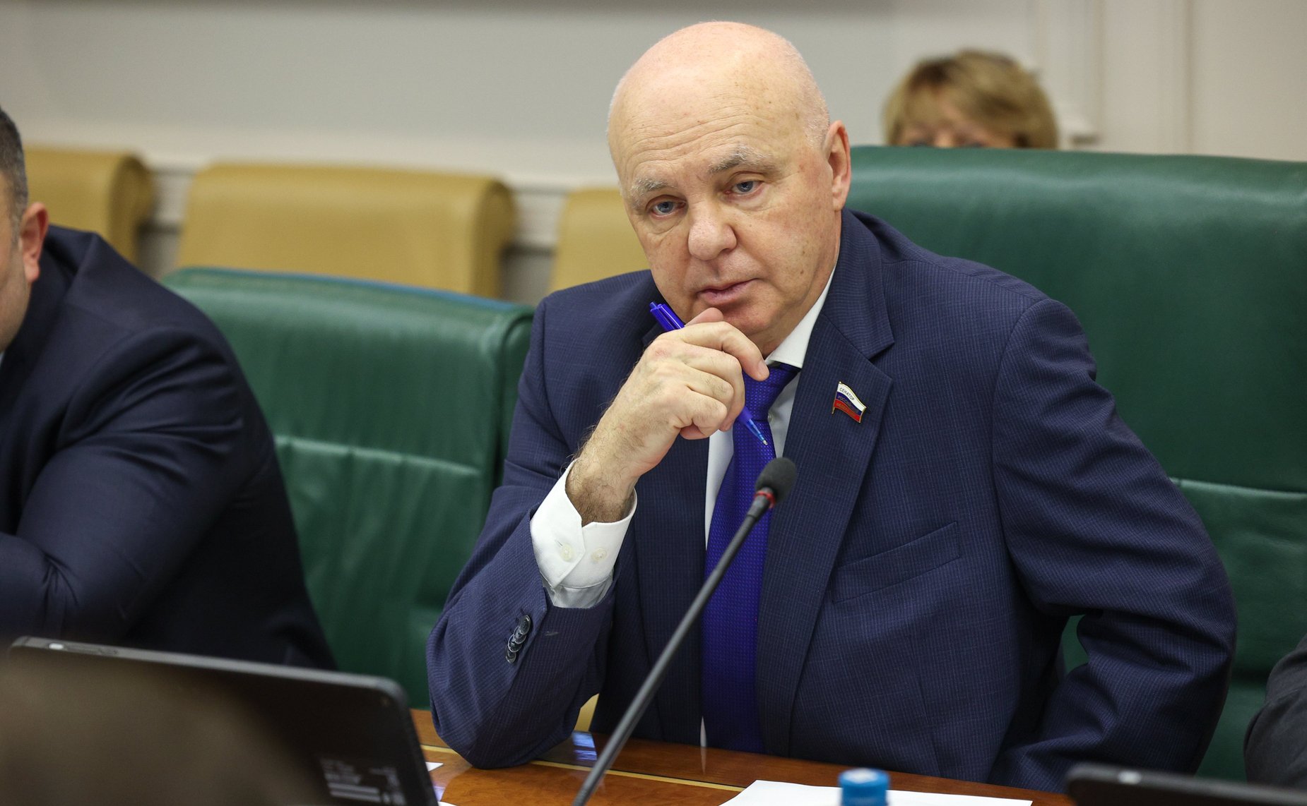 Андрей Шохин