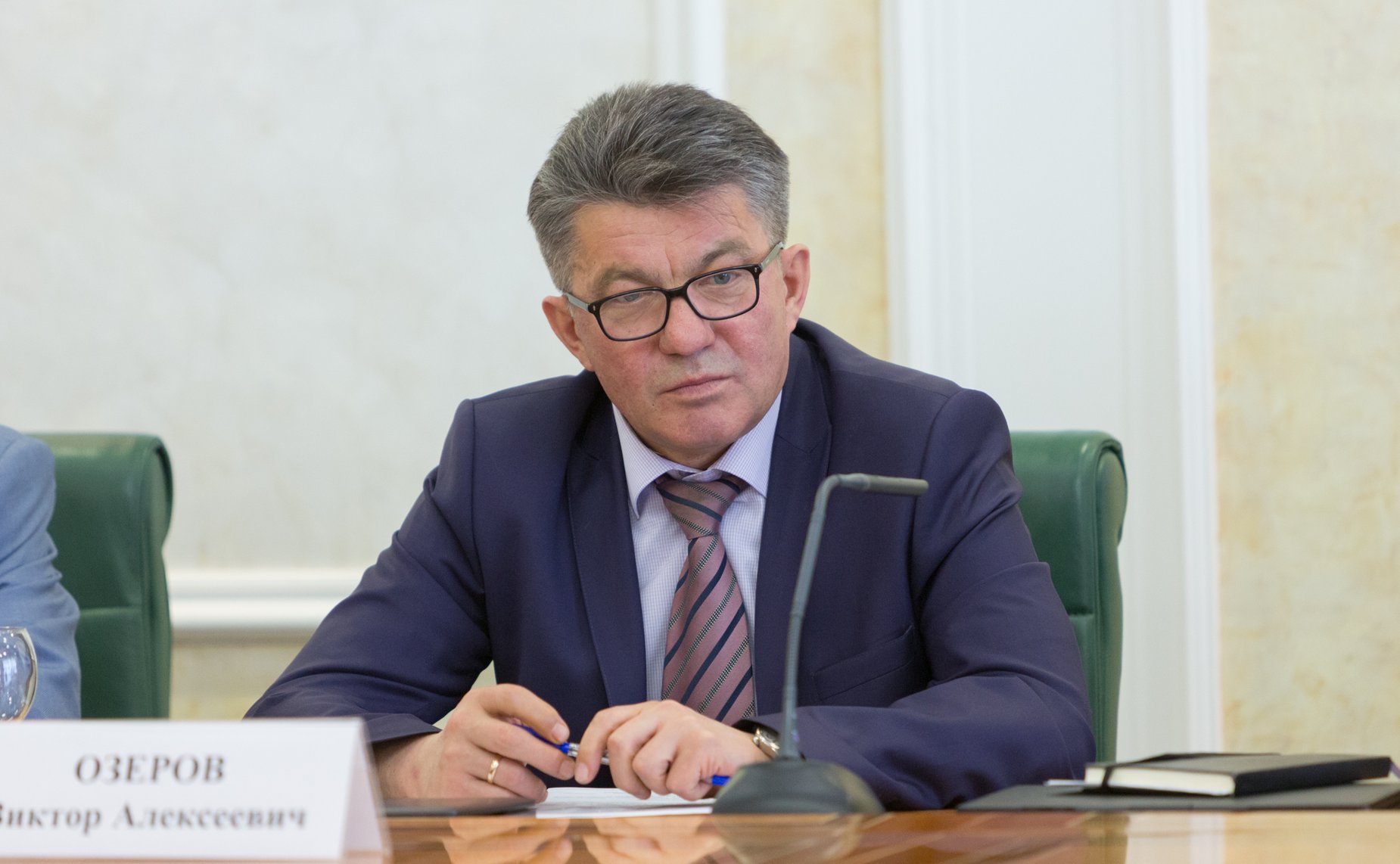 В. Озеров Конференция на тему «Развитие российского парламентаризма: конституционно-правовой аспект» 12