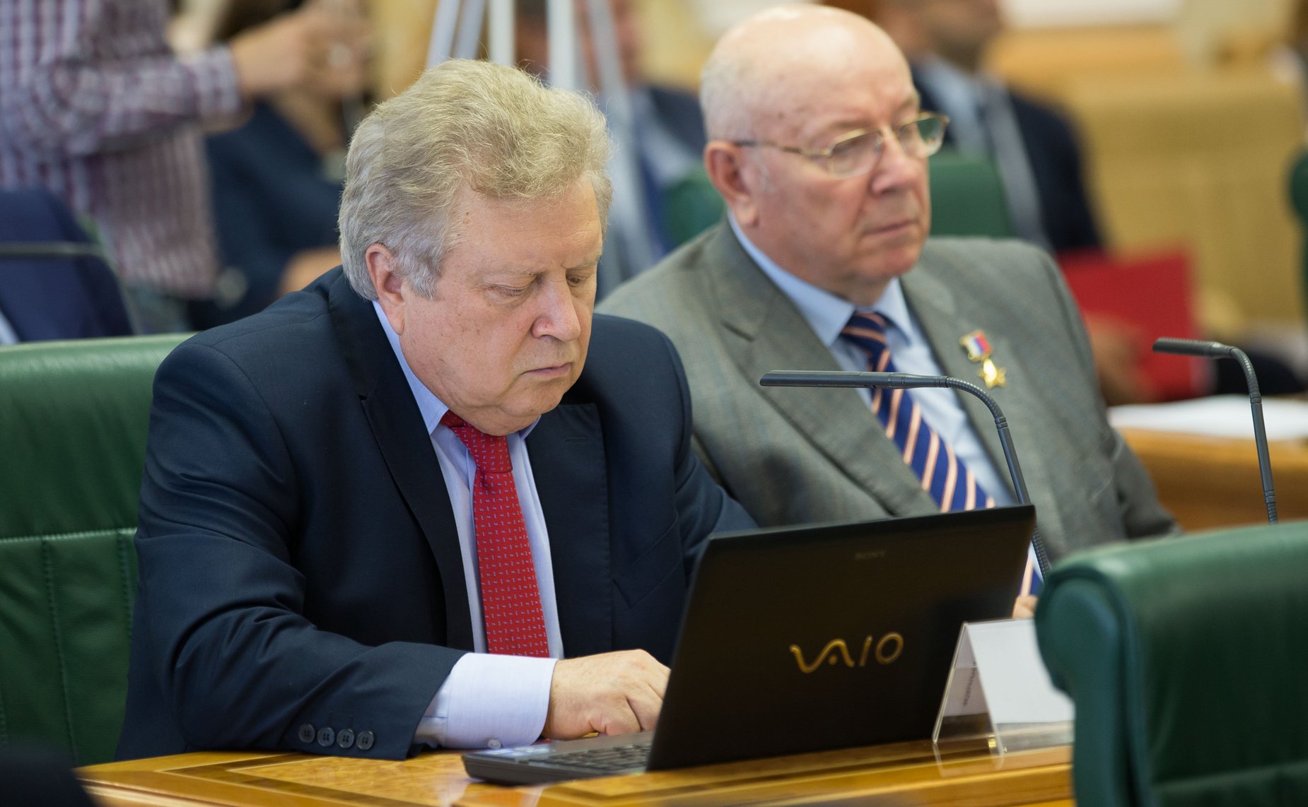 Е. Серебренников и А. Чекалин