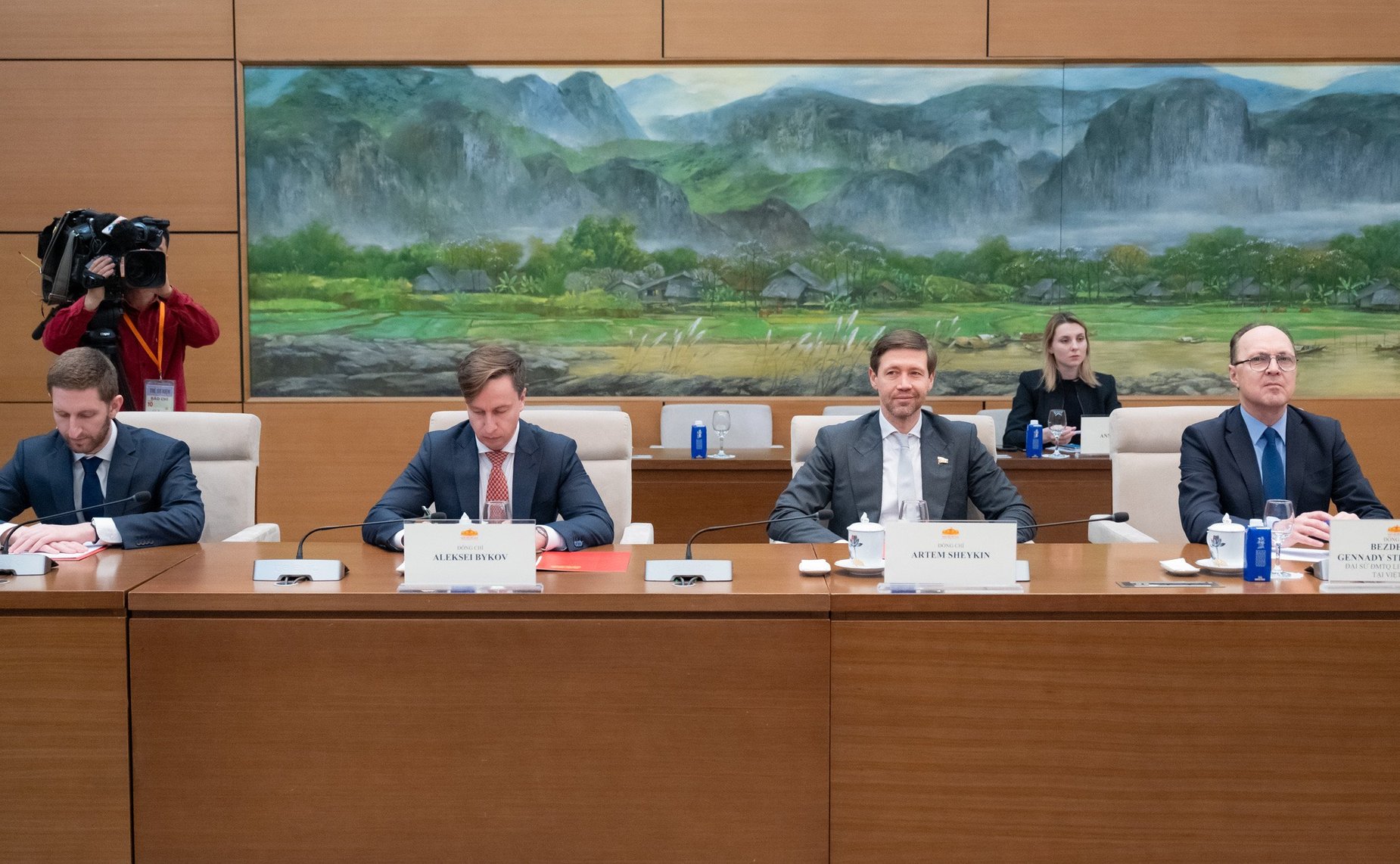 Делегация Совета Федерации во главе с первым заместителем Председателя СФ Андреем Яцкиным встретилась с Председателем Национального собрания Вьетнама Чан Тхань Маном