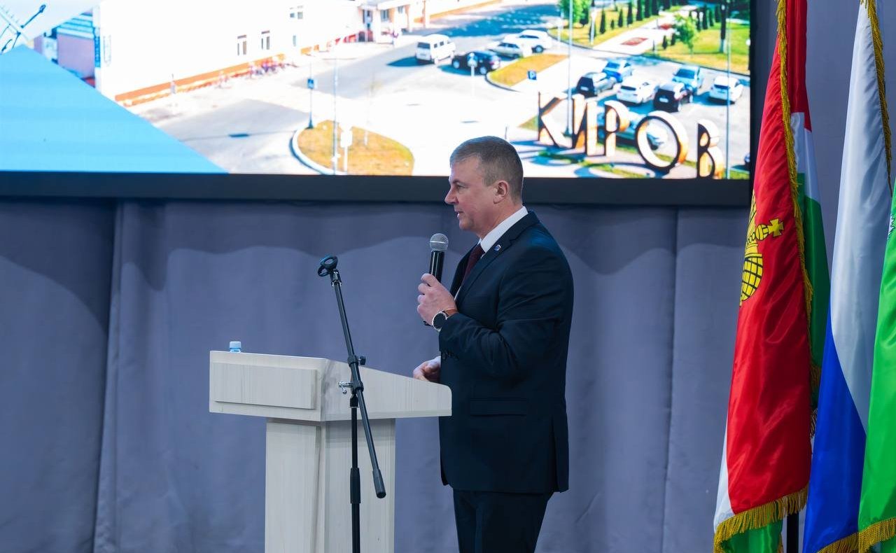 Анатолий Артамонов с рабочей поездкой посетил Кировский муниципальный округ Калужской области