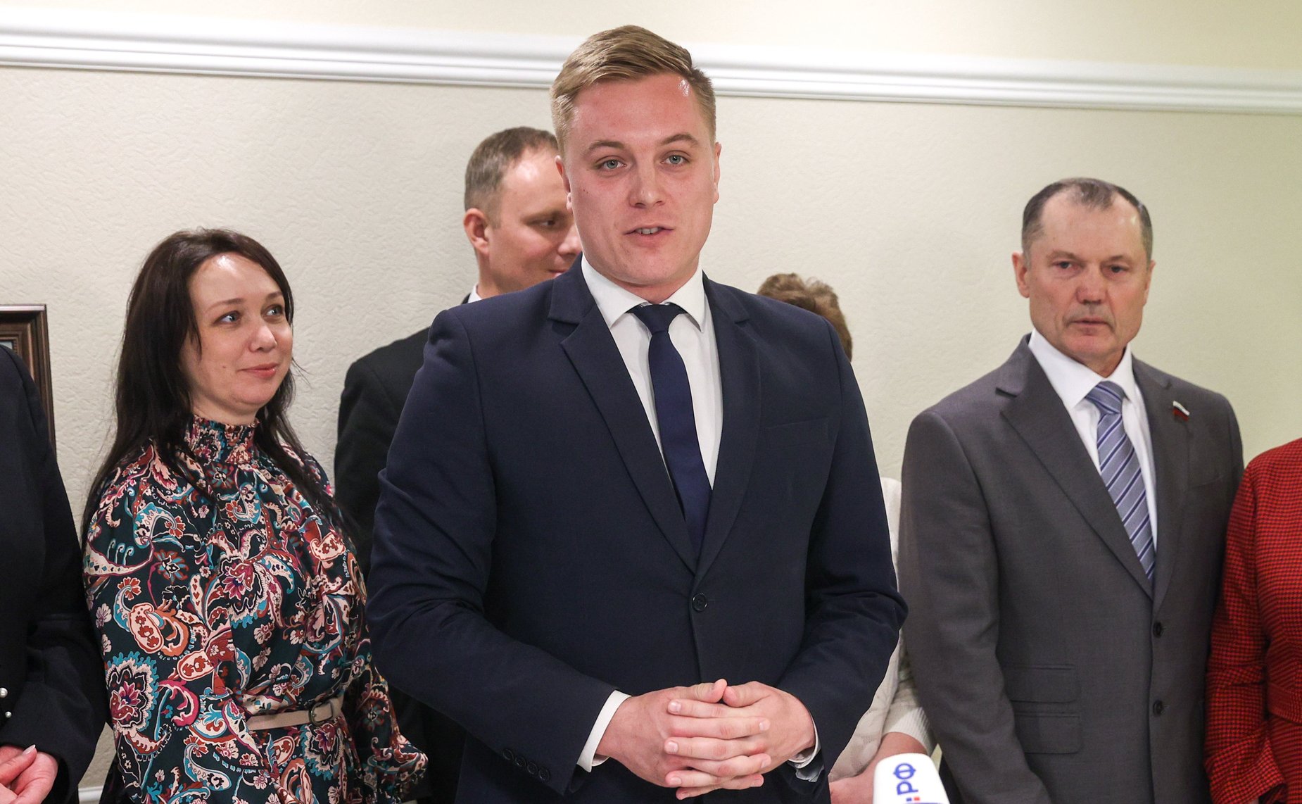 Торжественное открытие в Совете Федерации персональной выставки художника-живописца И. Лысенкова «Матушка Рязань»