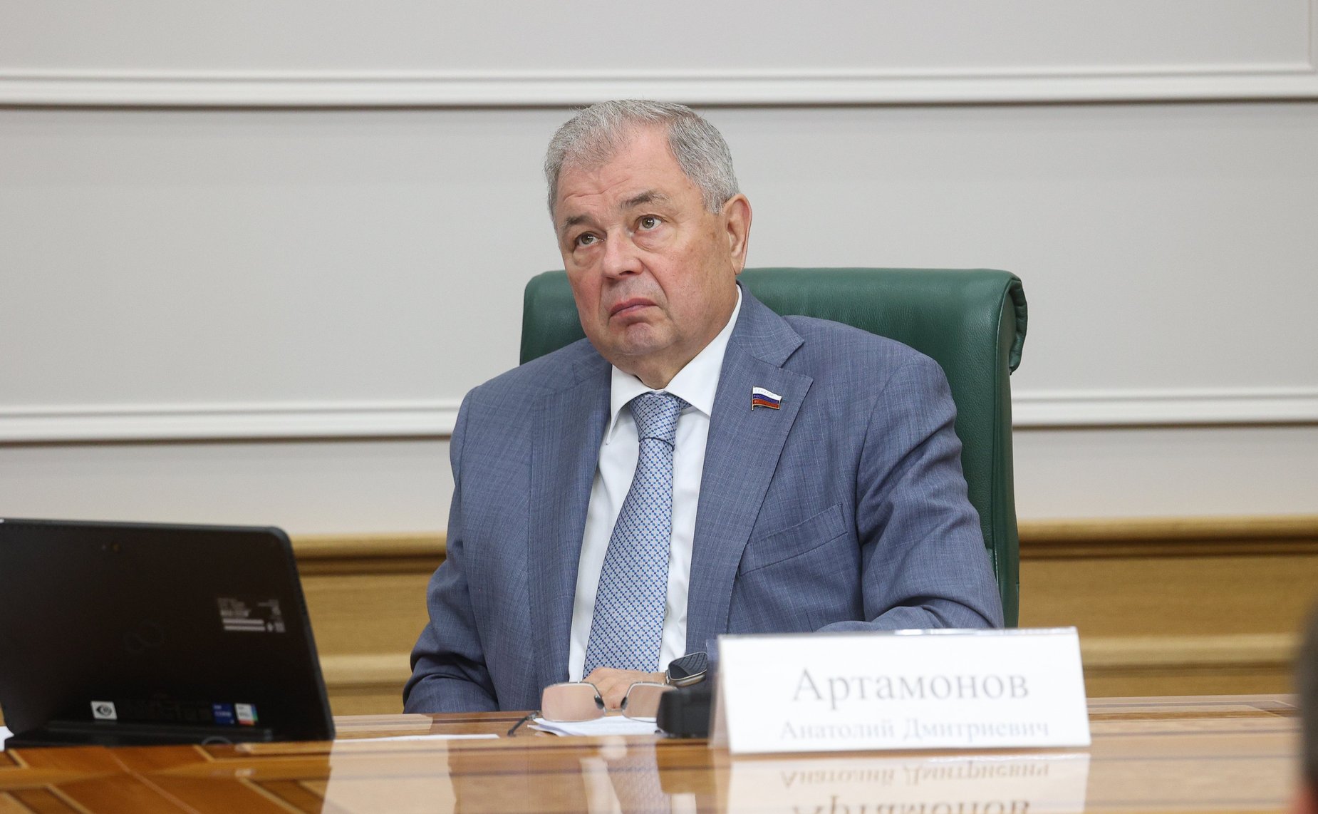 Анатолий Артамонов