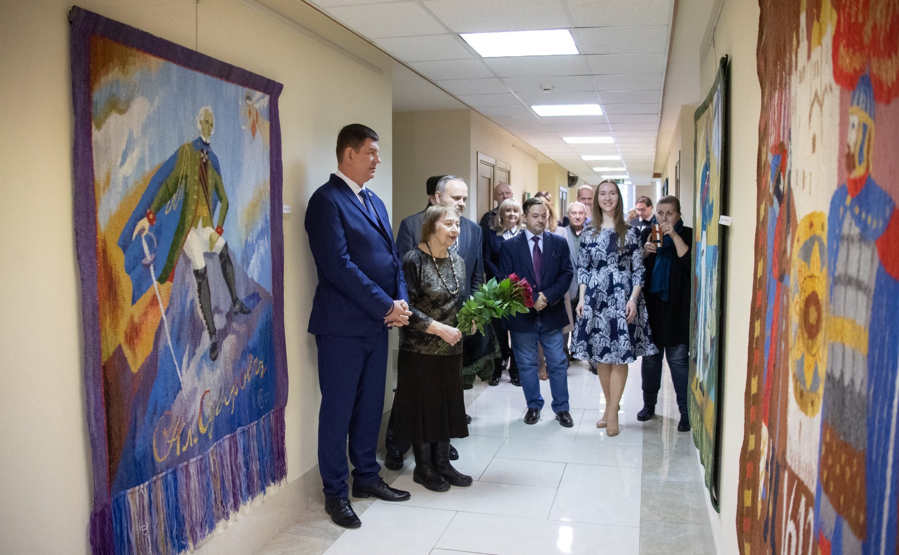 Выставка гобеленов Н. Озерной в Совете Федерации