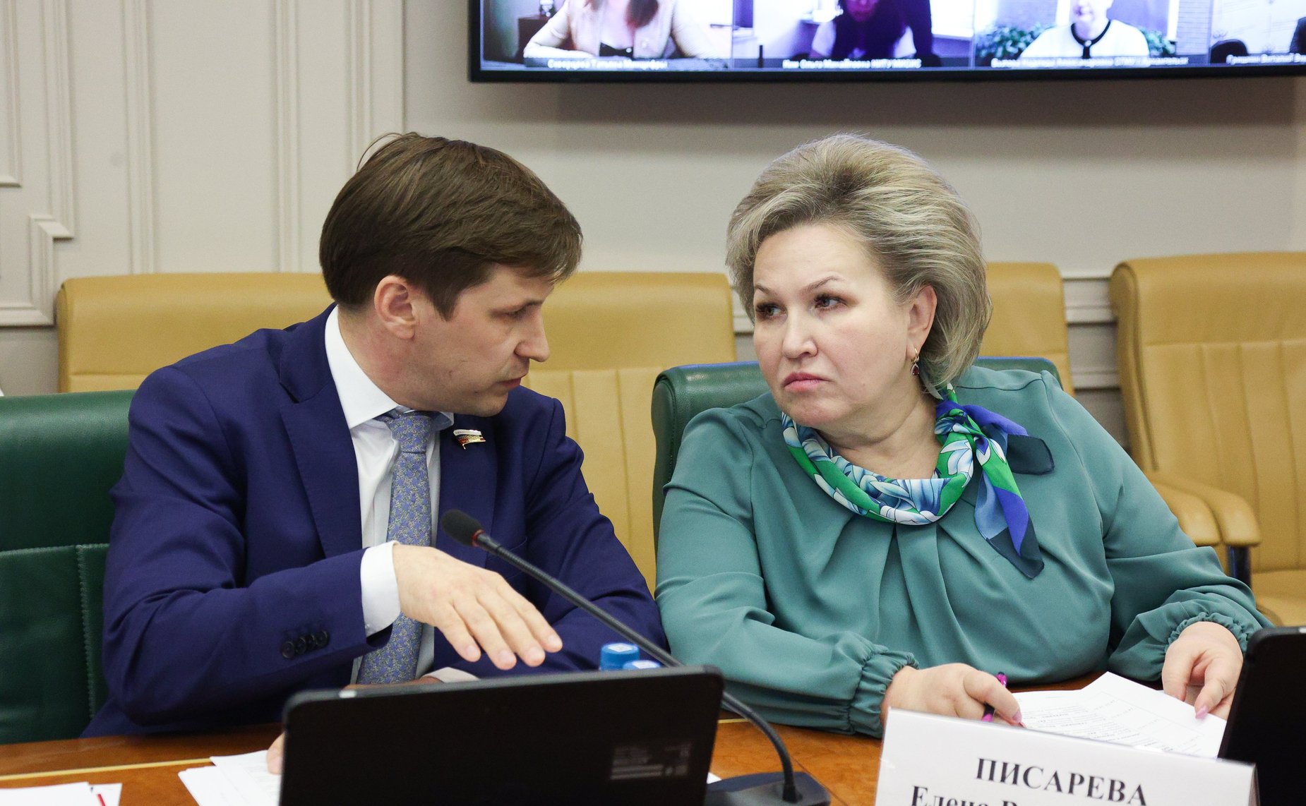 Круглый стол Комитета СФ по социальной политике совместно с Комитетом СФ по науке, образованию и культуре «Проблемы взаимодействия медицинских образовательных организаций и иностранных рекрутинговых агентств»