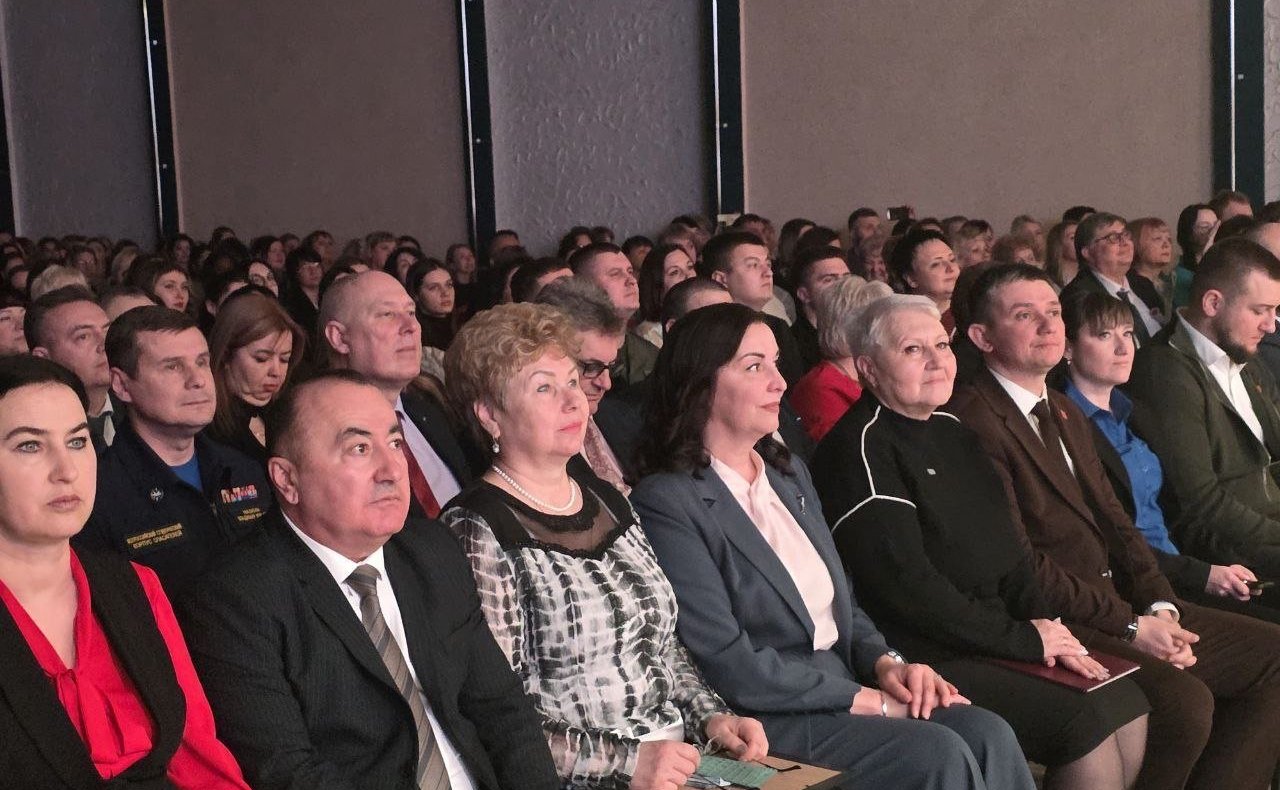 Ольга Бас посетила торжественное мероприятие в ЛНР, посвященное 105-летию Луганского педагогического университета