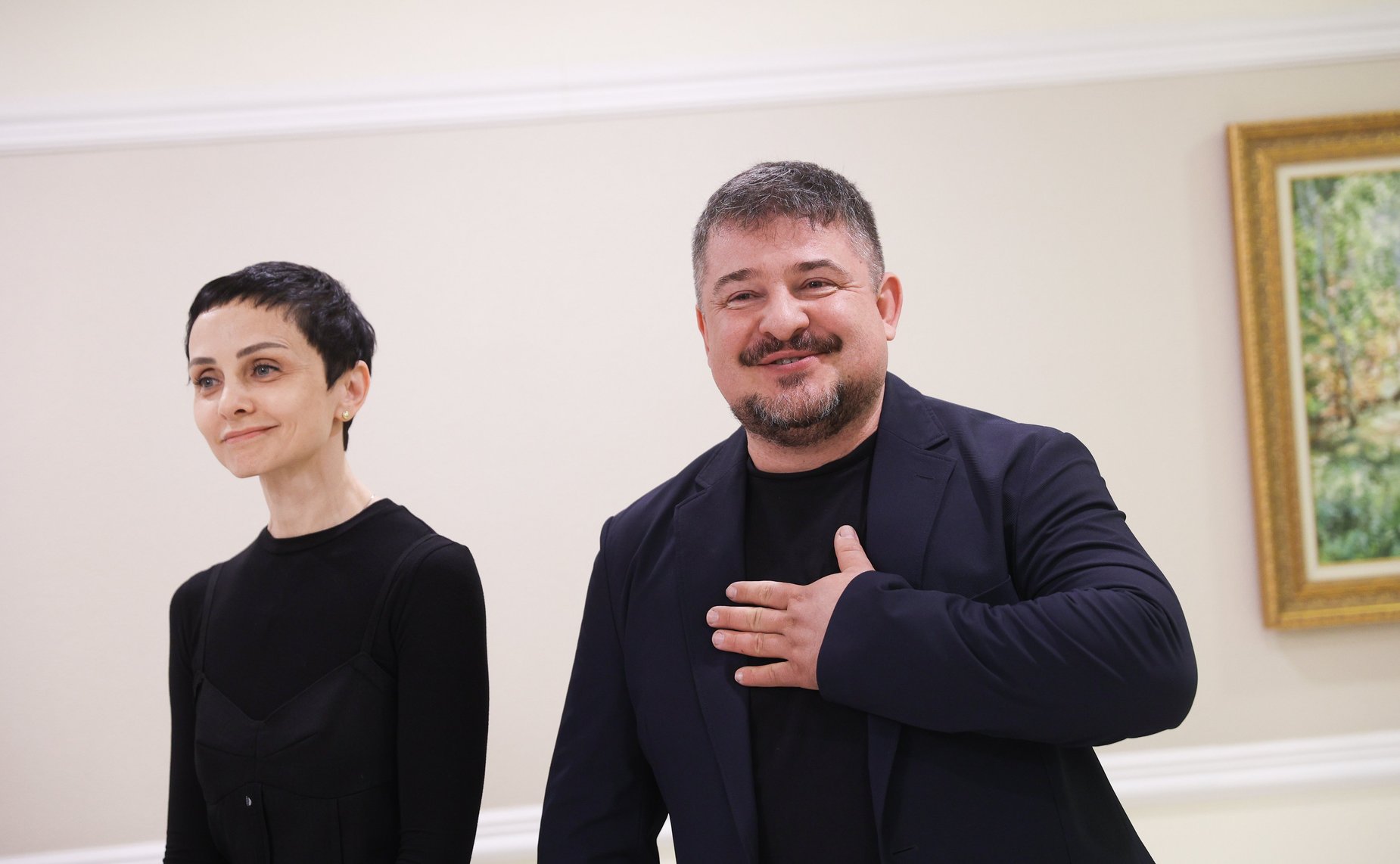 Алексей Кондратьев открыл в Совете Федерации выставку портретов героев СВО «Мой позывной»