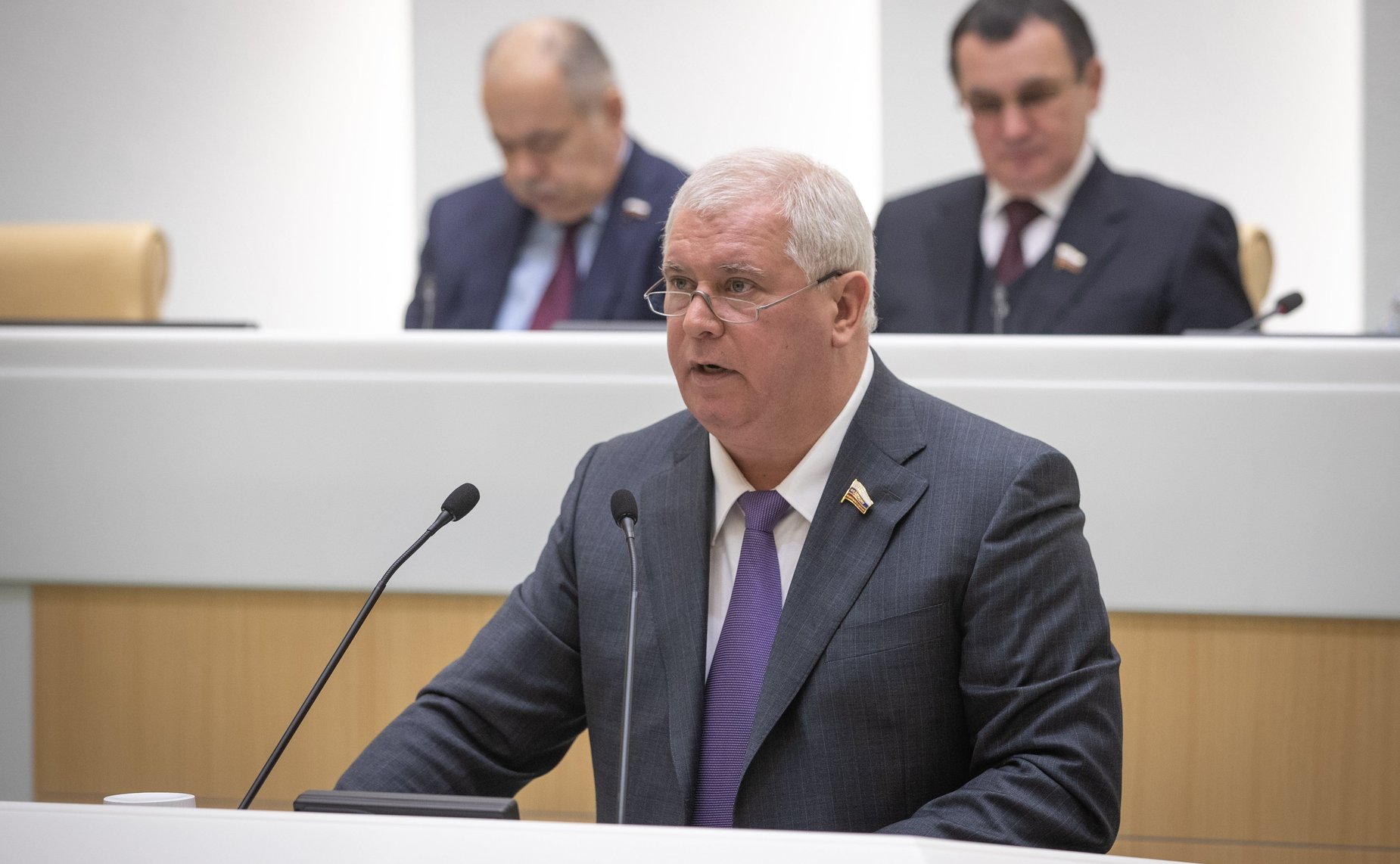 Олег Селезнев