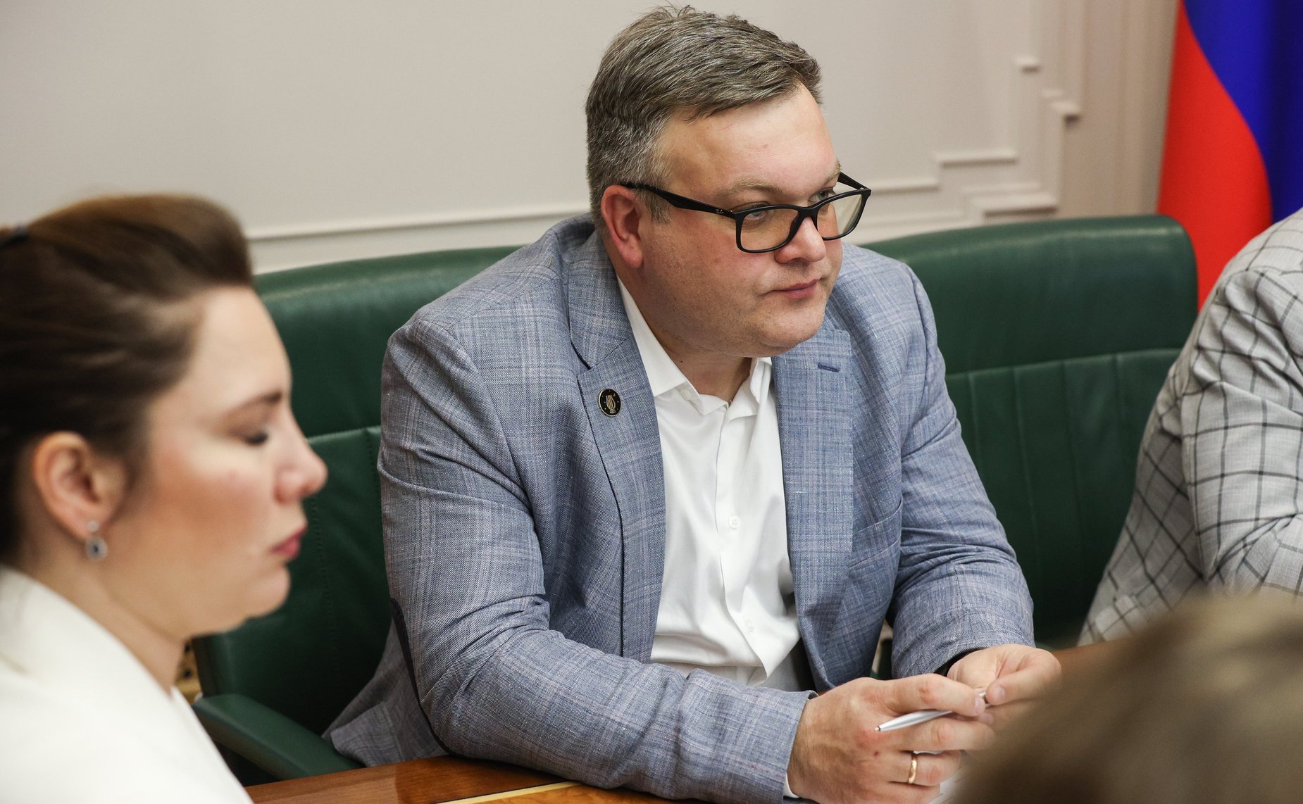 Совещание Комитета Совета Федерации по экономической политике «Проблемы сдачи квалификационного экзамена оценщиками»
