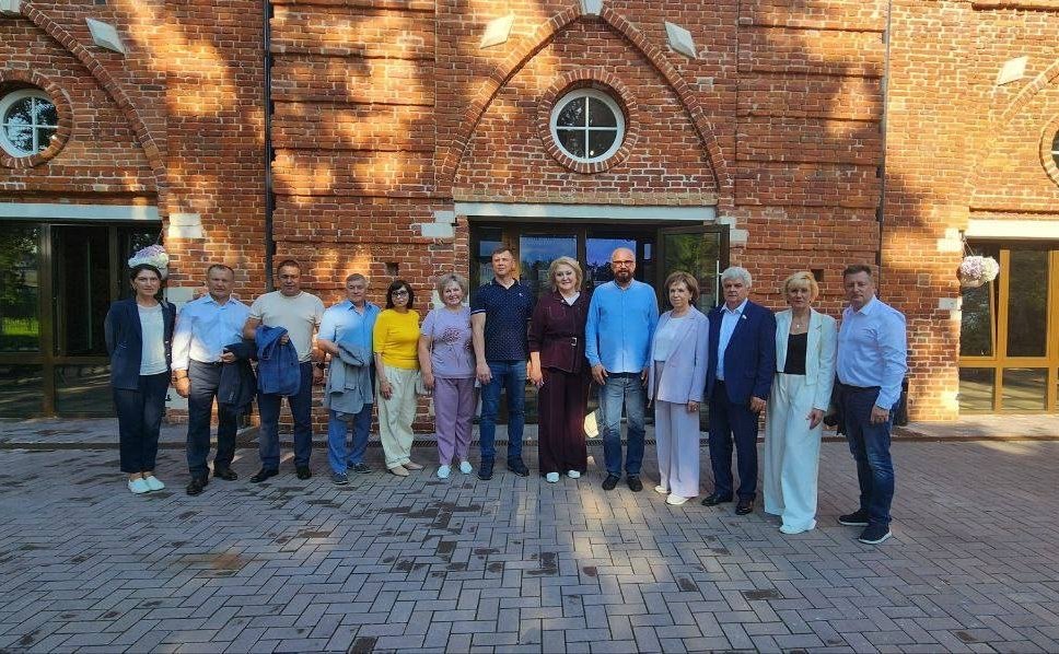 Комитет СФ по науке, образованию и культуре провел совещание в подмосковной Усадьбе Гребнево