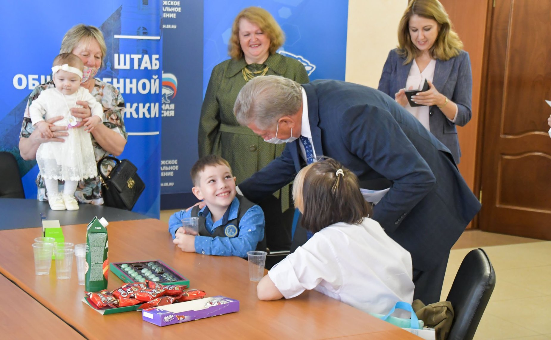 Сергей Лукин в ходе работы в регионе принял участие в акции «Собери ребенка в школу»