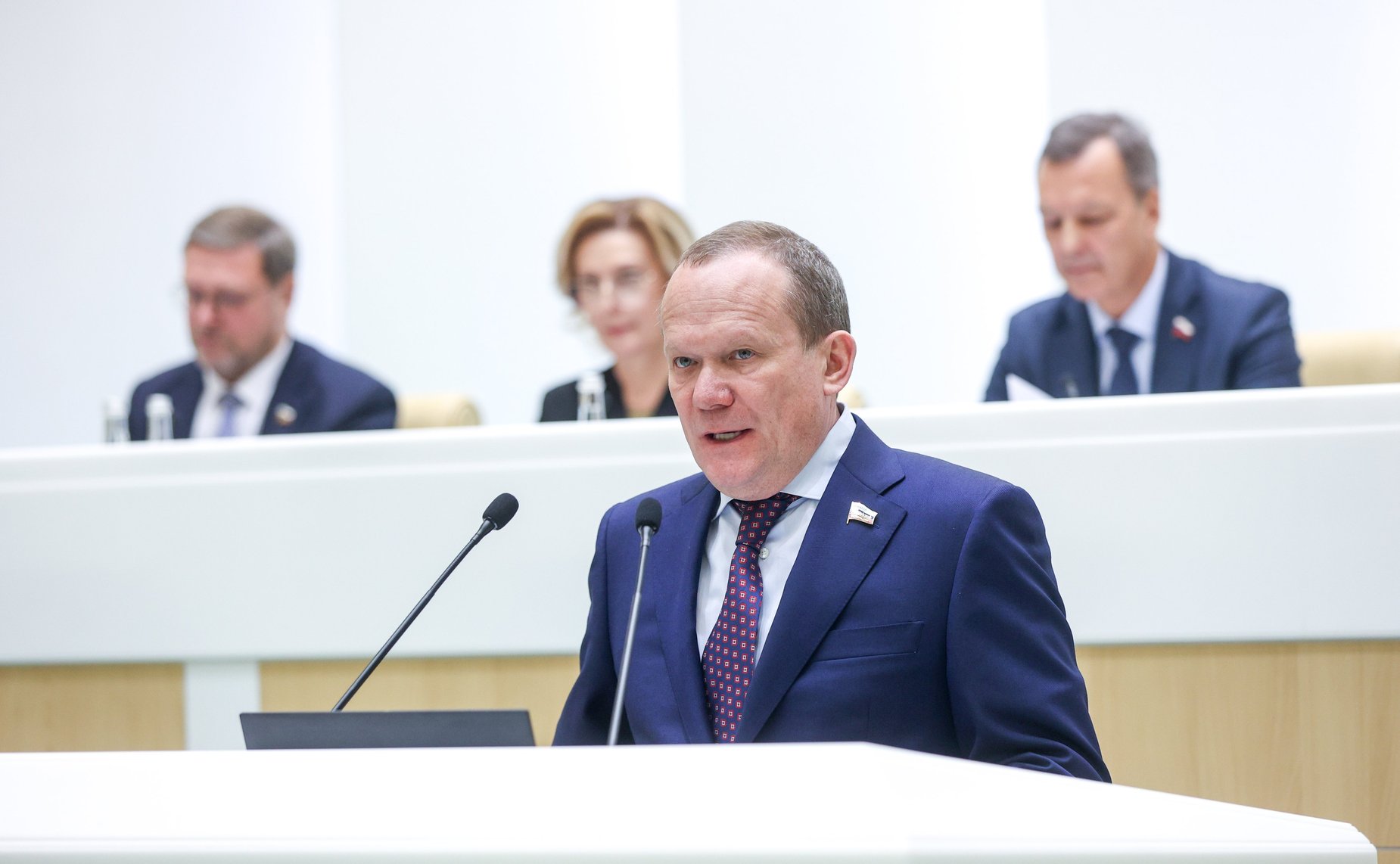 Виктор Зобнев