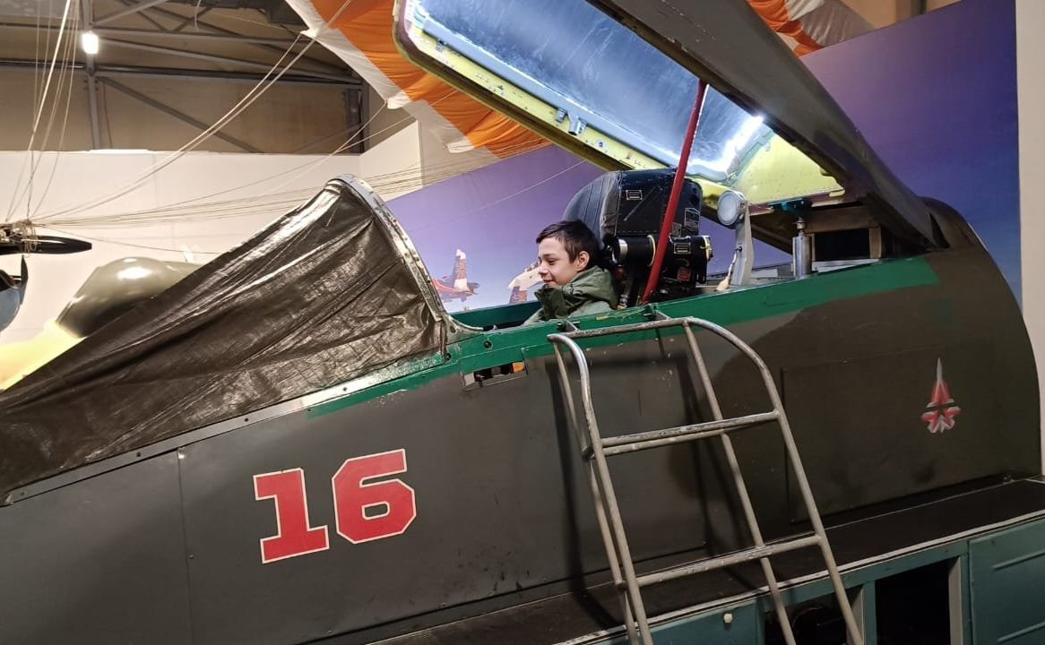 Оксана Хлякина исполнила новогоднее желание мальчика из Липецкой области