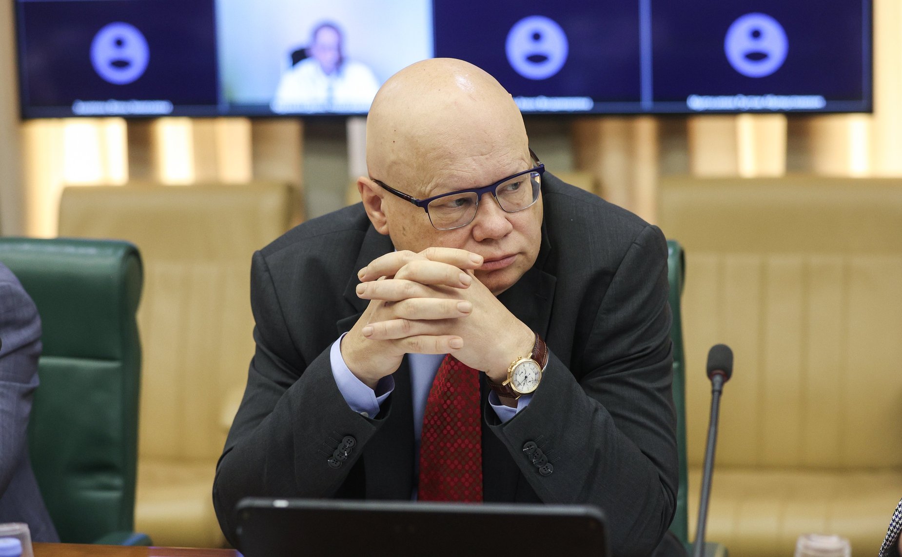 Круглый стол Комитета СФ по бюджету и финансовым рынкам на тему «Совершенствование законодательства, регулирующего закупочную деятельность в целях структурной перестройки экономики»