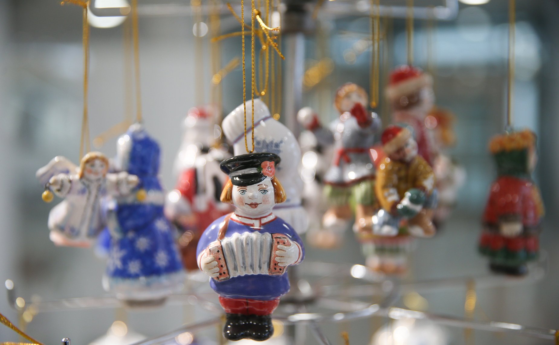 Выставка историко-культурных объектов и изделий мастеров народно-художественных промыслов Ярославской области, проходящая в рамках VIII Парламентского форума «Историко-культурное наследие России»