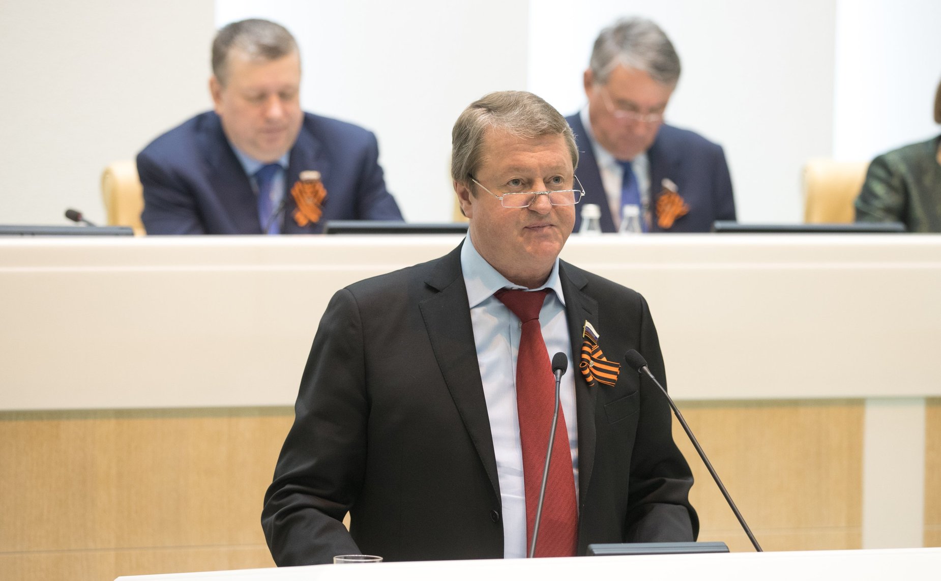 В. Харламов