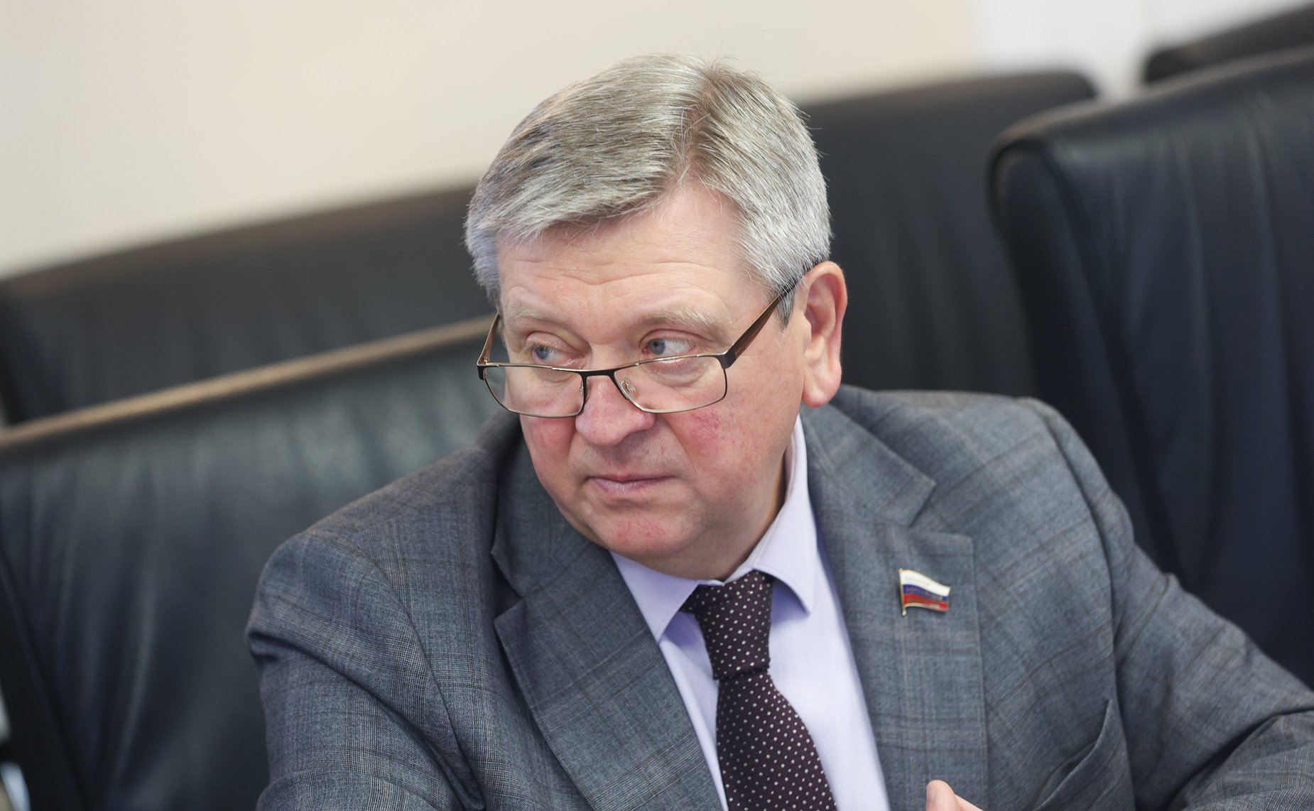 Александр Лутовинов