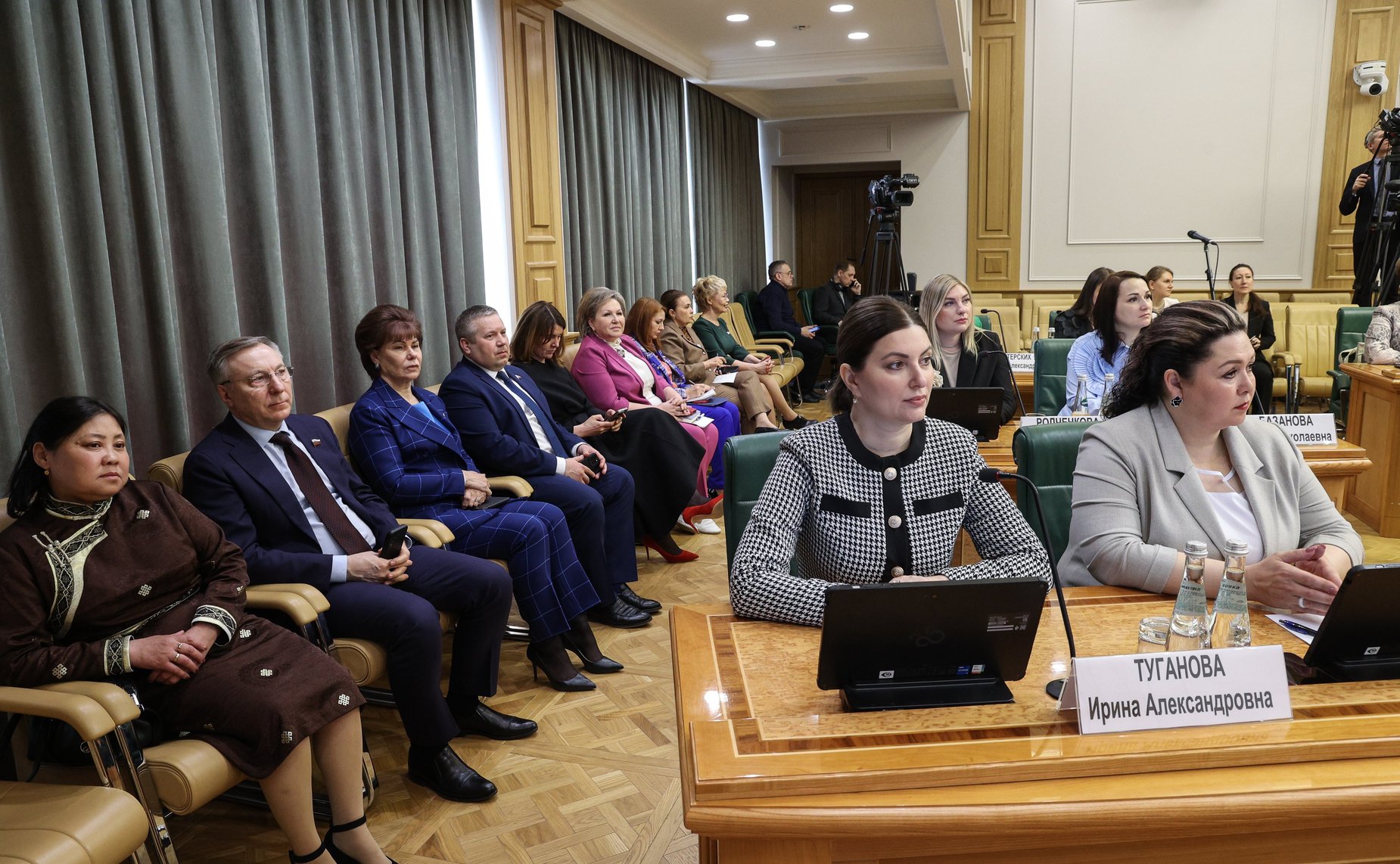 Валентина Матвиенко провела встречу с женщинами – главами муниципальных образований