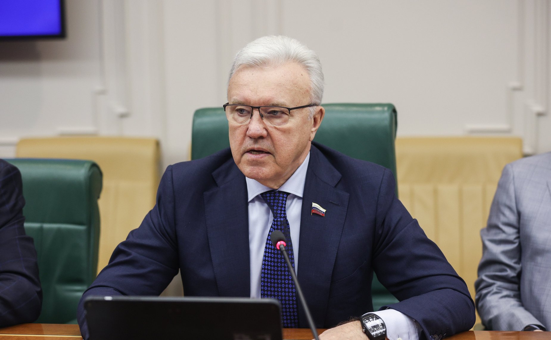 Александр Усс