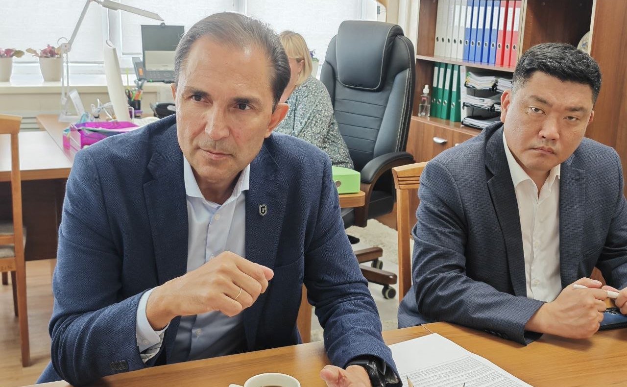 Андрей Хапочкин обсудил в Сахалинской области порядок передачи конфискованного у браконьеров имущества на нужды СВО