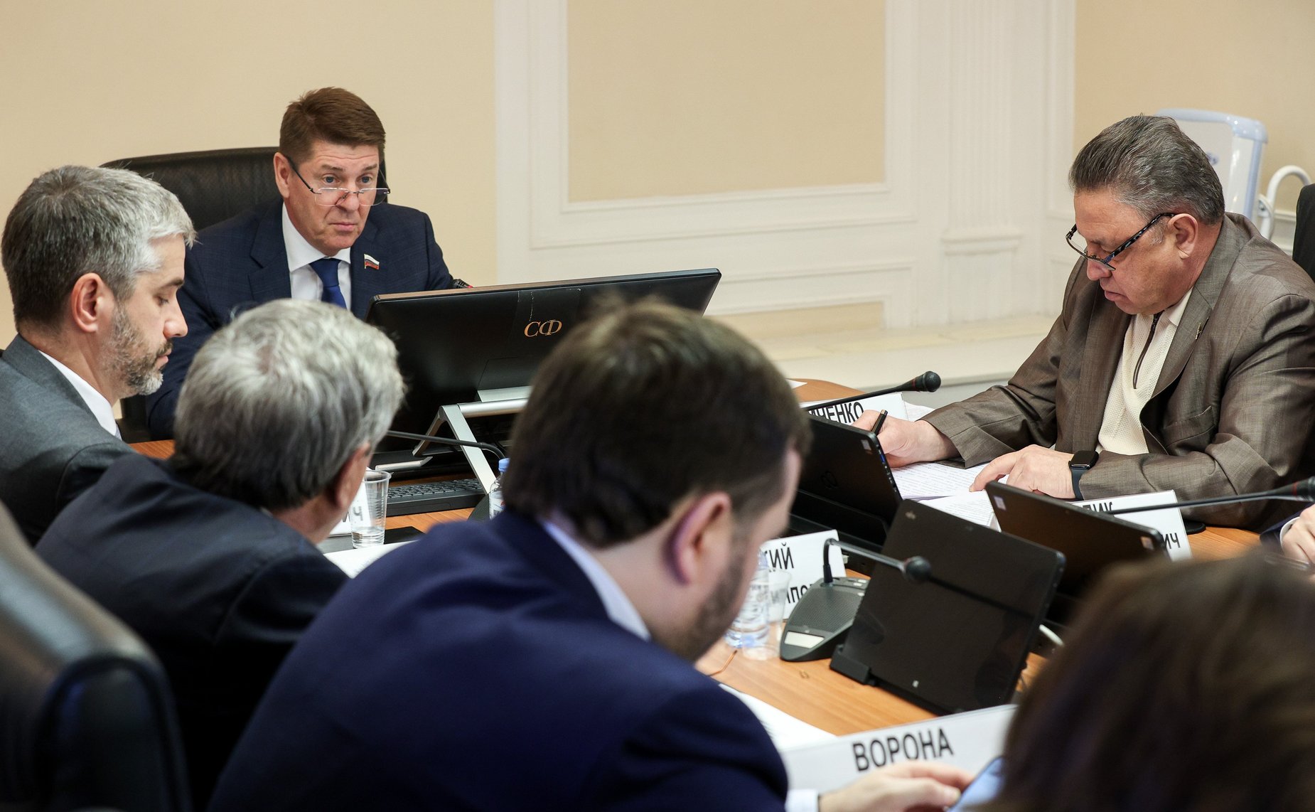 Встреча сенаторов Российской Федерации с участниками Программы «Руководители представительных органов местного самоуправления Донбасса и Новороссии»