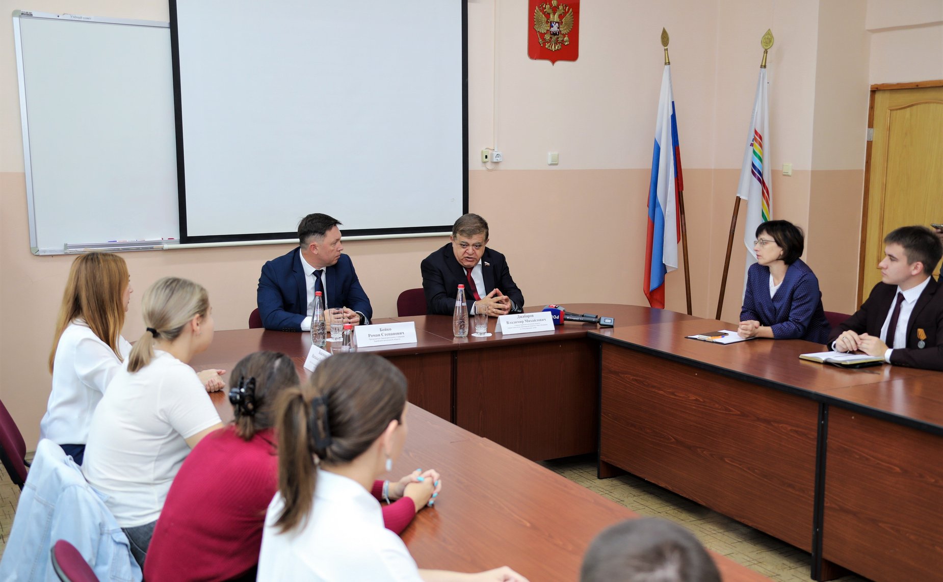 Владимир Джабаров провел ряд встреч в Еврейской автономной области