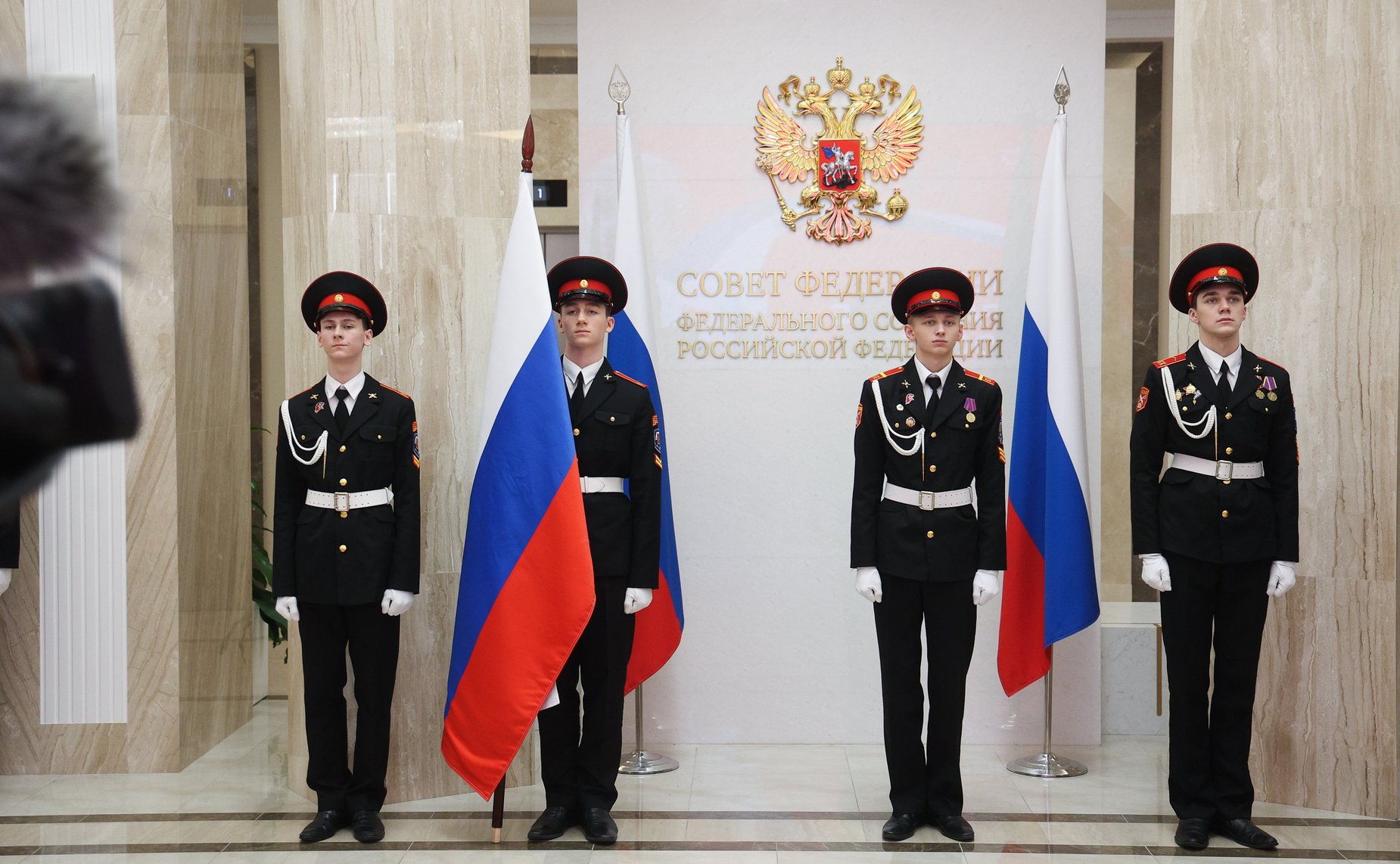 Лилия Гумерова приняла участие в торжественной церемонии вручения паспортов юным гражданам страны