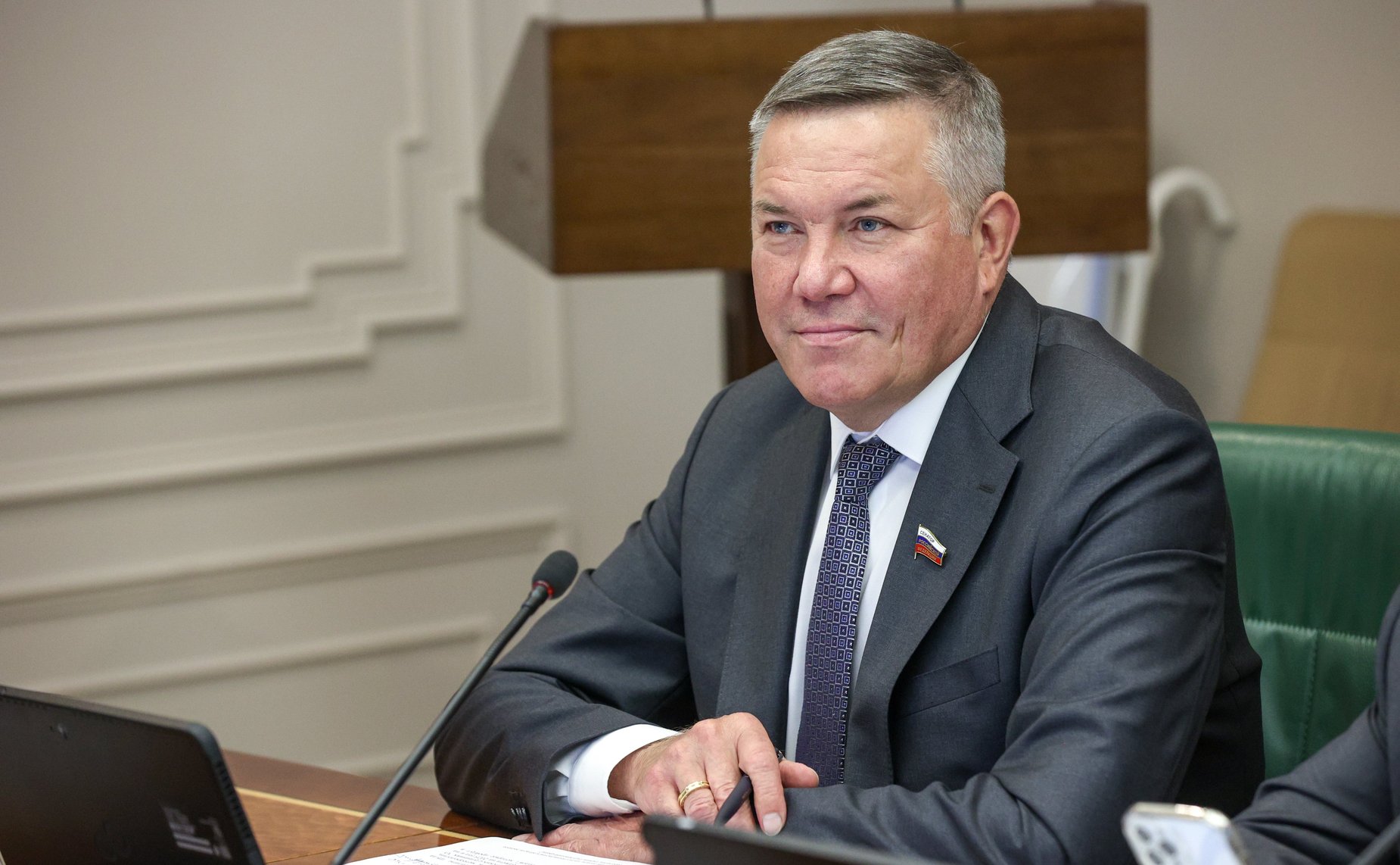 Олег Кувшинников